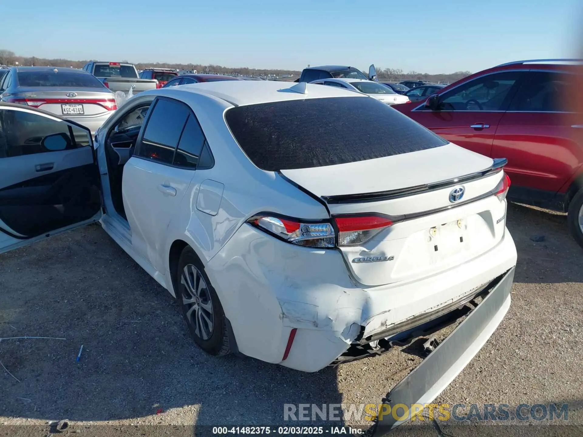 3 Photograph of a damaged car JTDEAMDE1NJ037740 TOYOTA COROLLA 2022