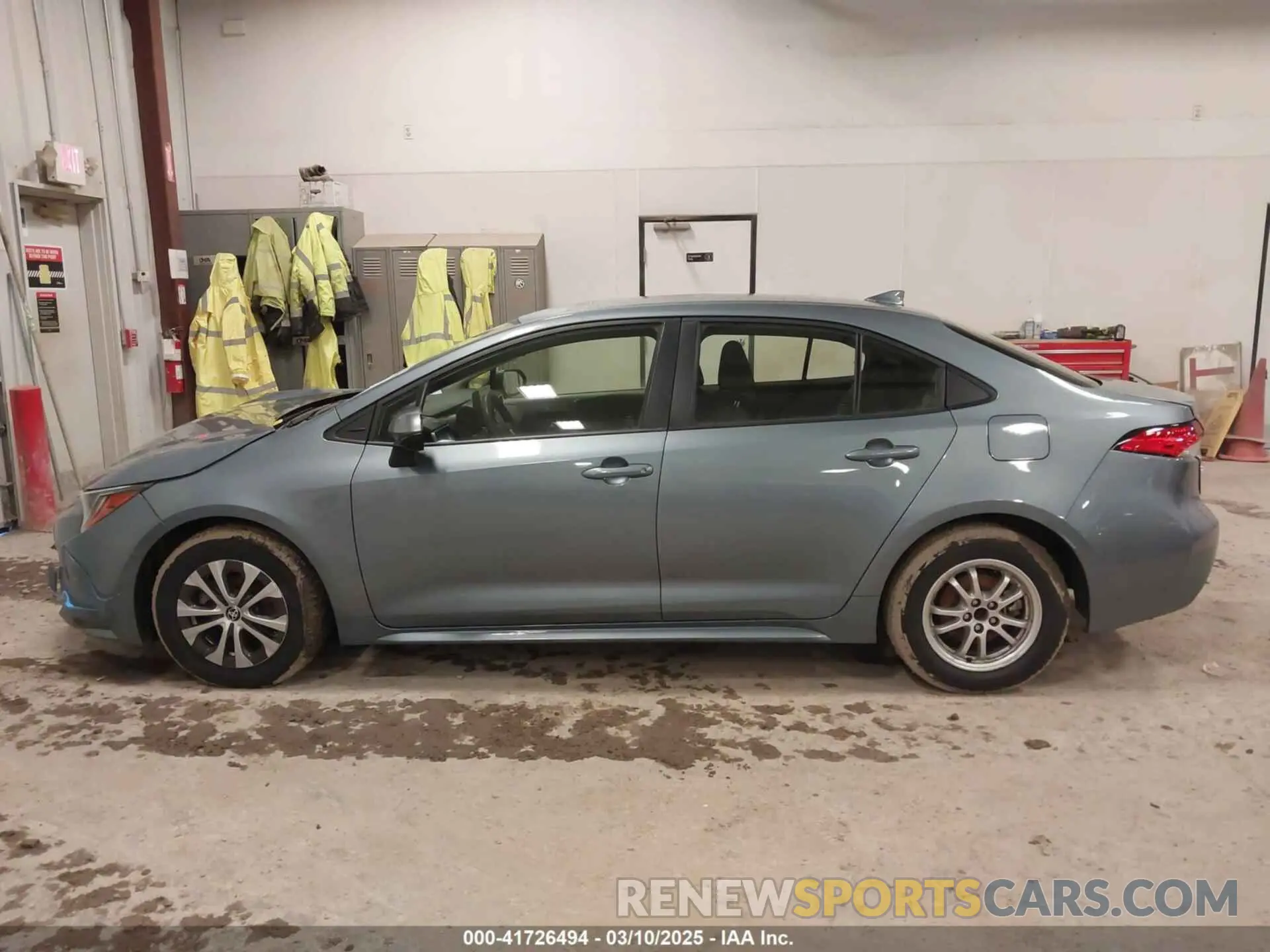14 Photograph of a damaged car JTDEAMDE1NJ043697 TOYOTA COROLLA 2022