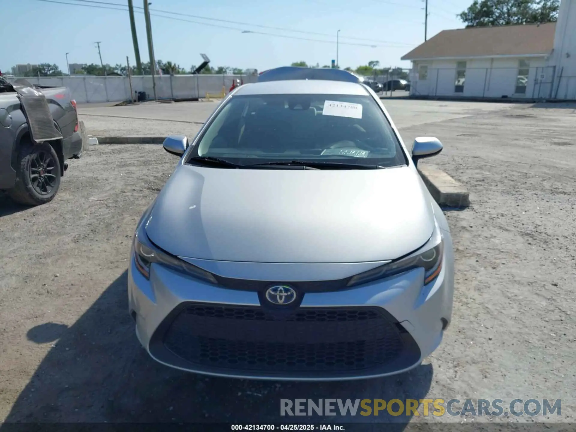 12 Photograph of a damaged car JTDEAMDE1NJ046776 TOYOTA COROLLA 2022