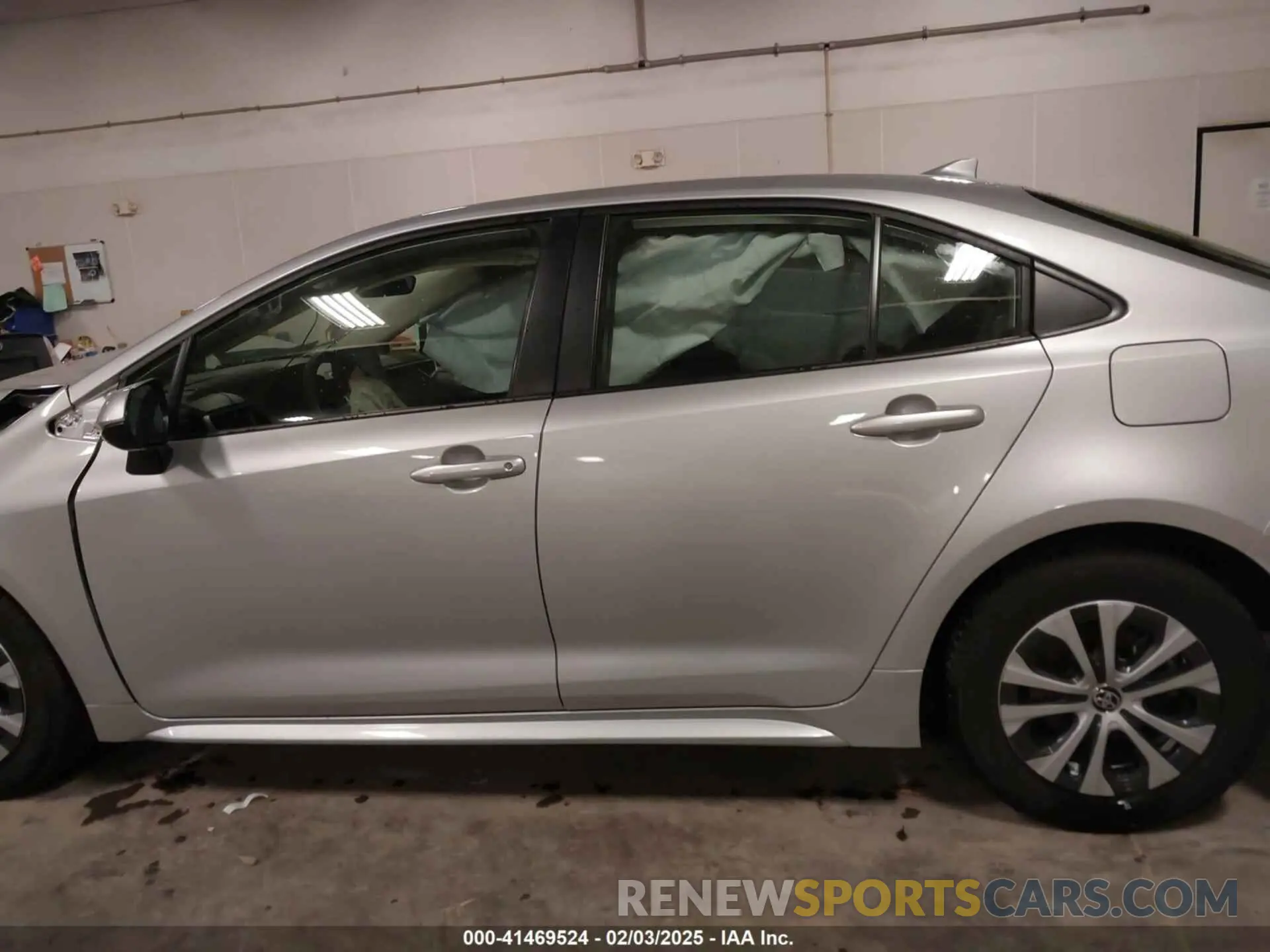 15 Photograph of a damaged car JTDEAMDE2N3012902 TOYOTA COROLLA 2022