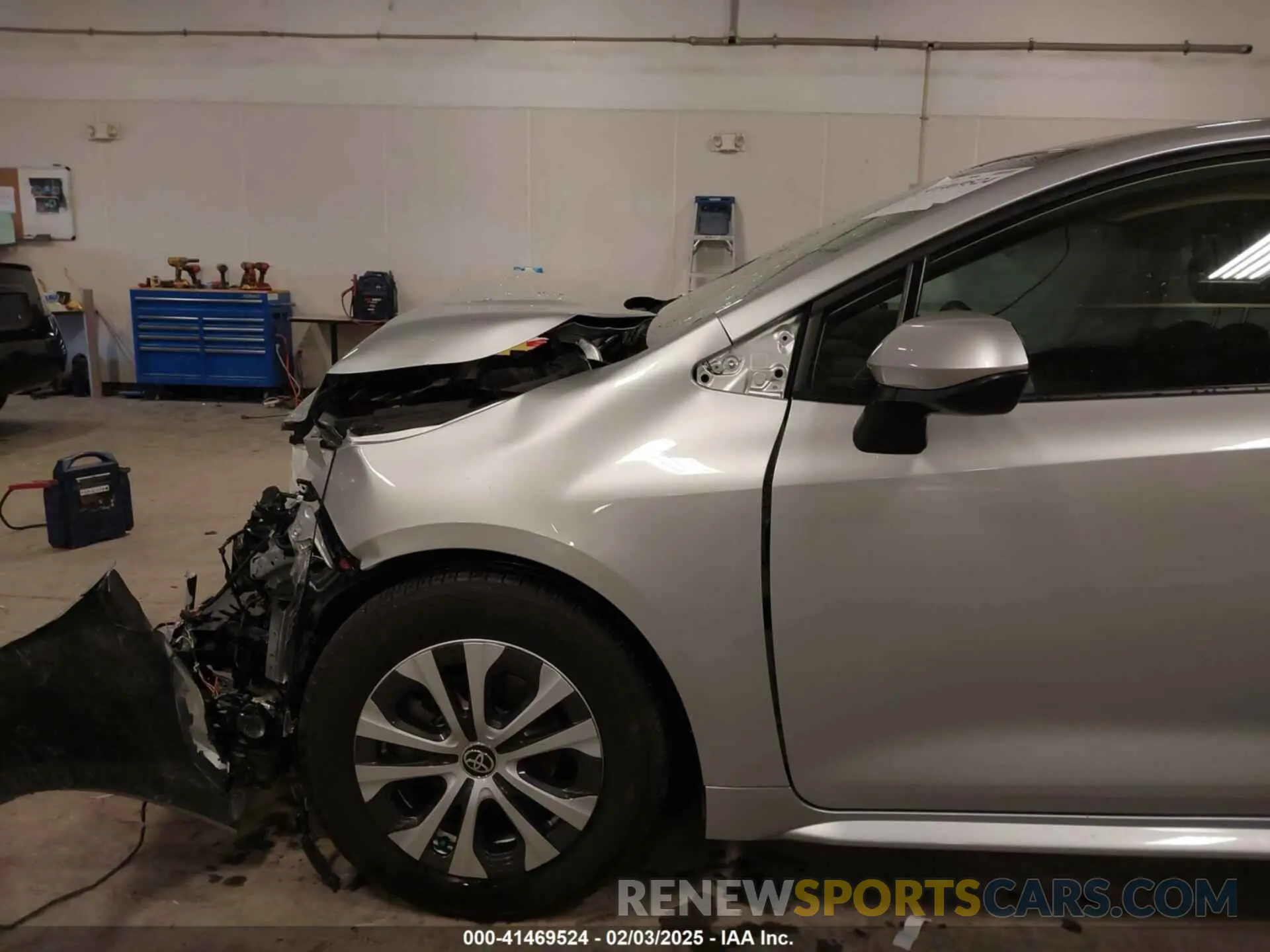 18 Photograph of a damaged car JTDEAMDE2N3012902 TOYOTA COROLLA 2022