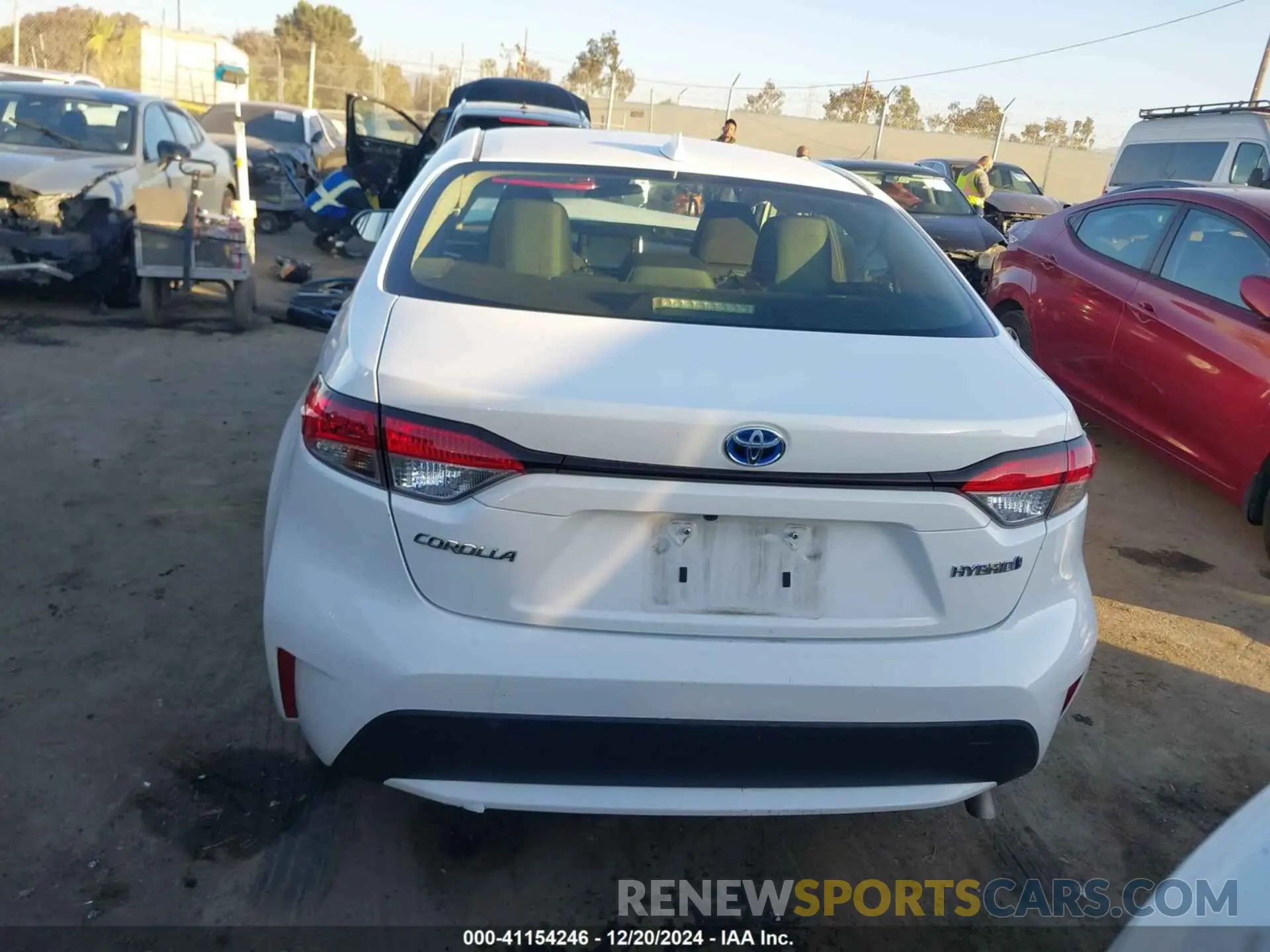 17 Photograph of a damaged car JTDEAMDE2N3012950 TOYOTA COROLLA 2022
