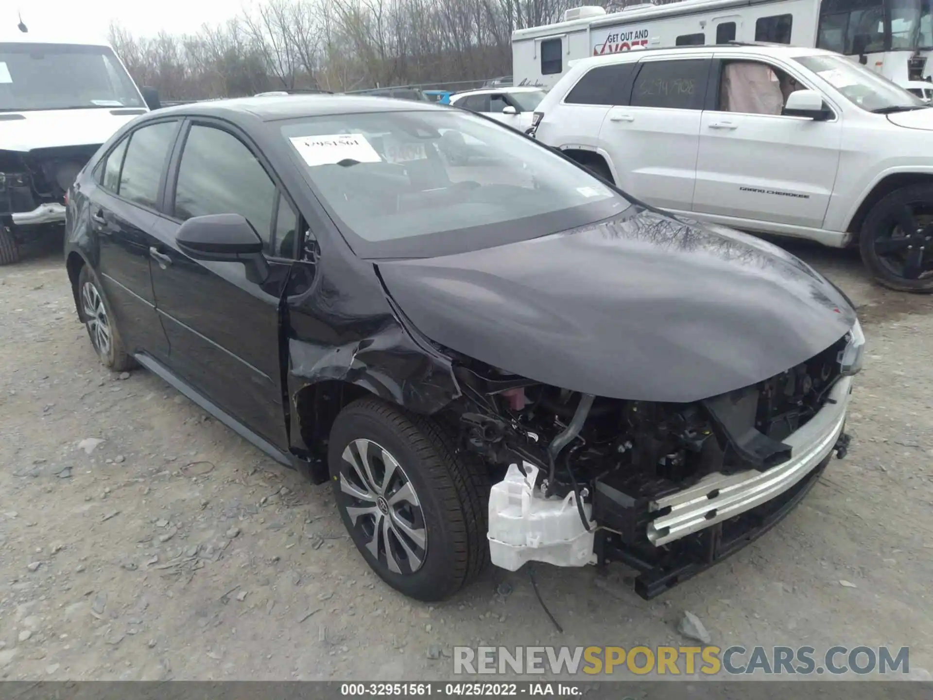 1 Photograph of a damaged car JTDEAMDE2NJ047421 TOYOTA COROLLA 2022