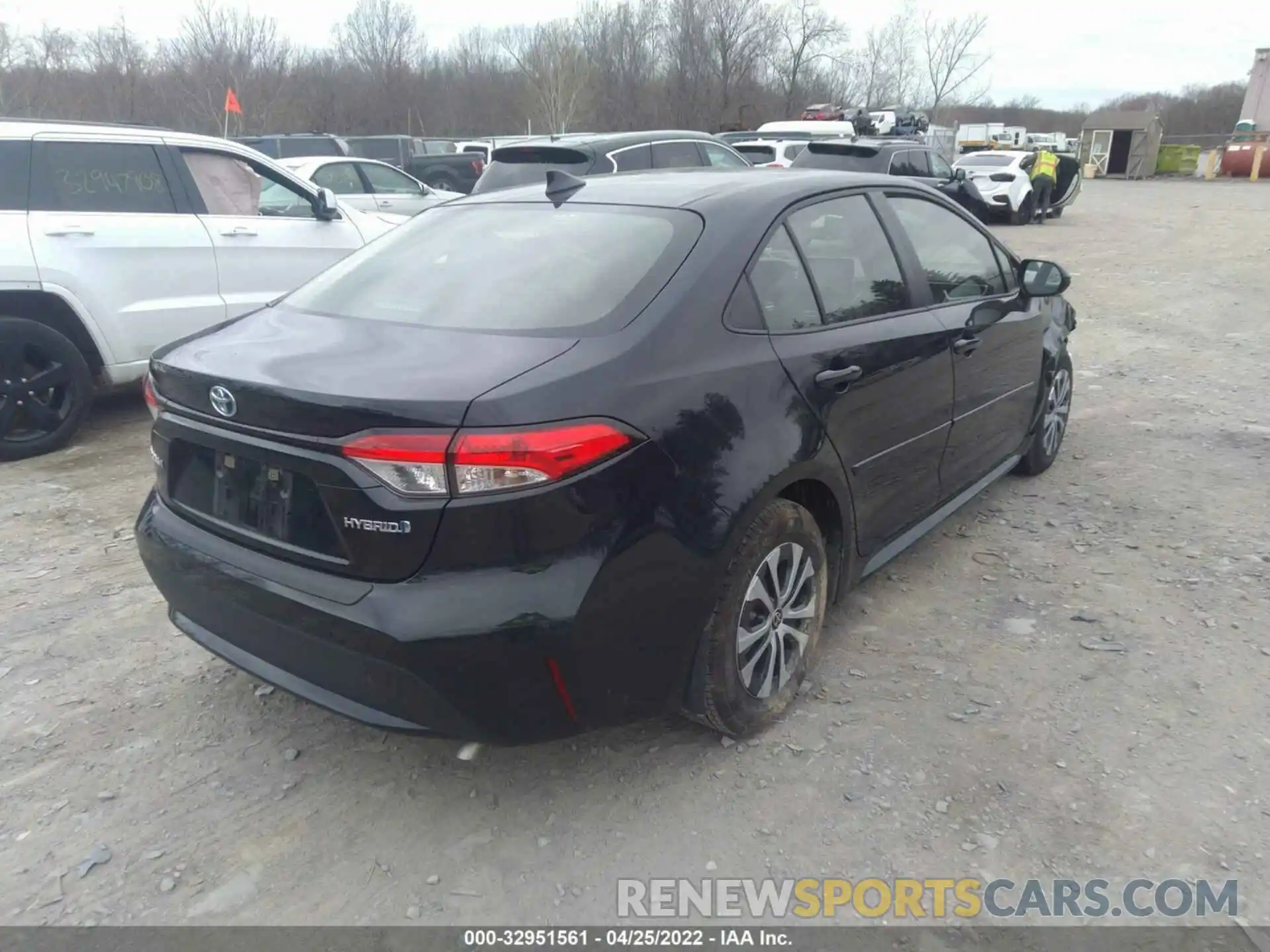 4 Photograph of a damaged car JTDEAMDE2NJ047421 TOYOTA COROLLA 2022