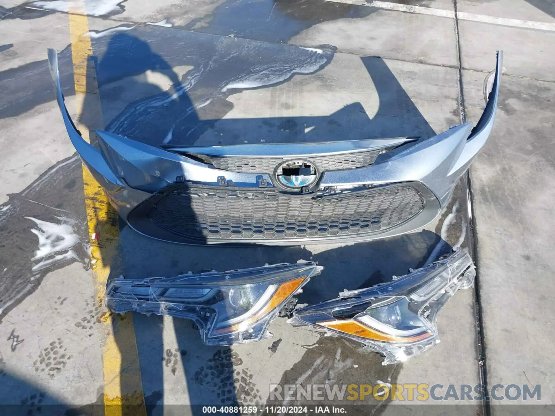 12 Photograph of a damaged car JTDEAMDE2NJ048021 TOYOTA COROLLA 2022