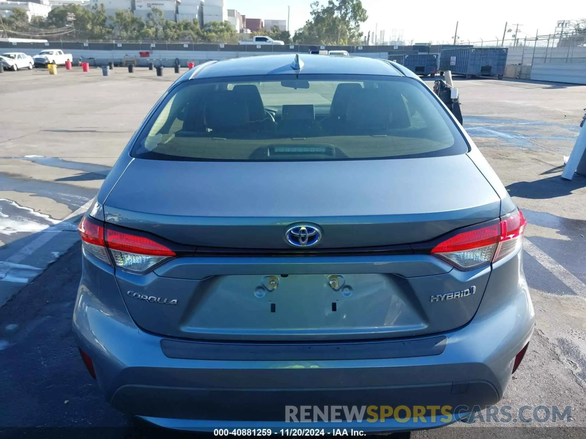 17 Photograph of a damaged car JTDEAMDE2NJ048021 TOYOTA COROLLA 2022