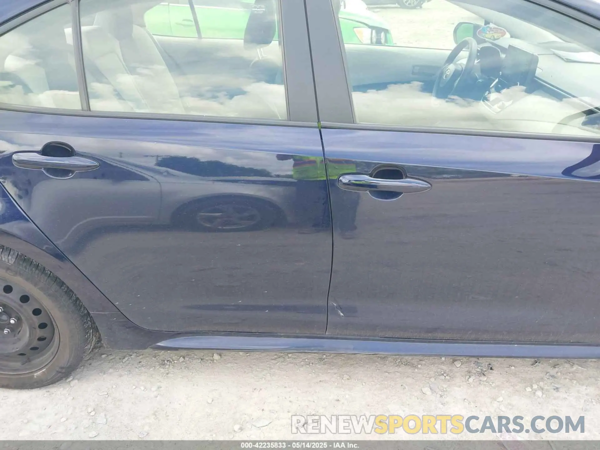 14 Photograph of a damaged car JTDEAMDE2NJ048374 TOYOTA COROLLA 2022