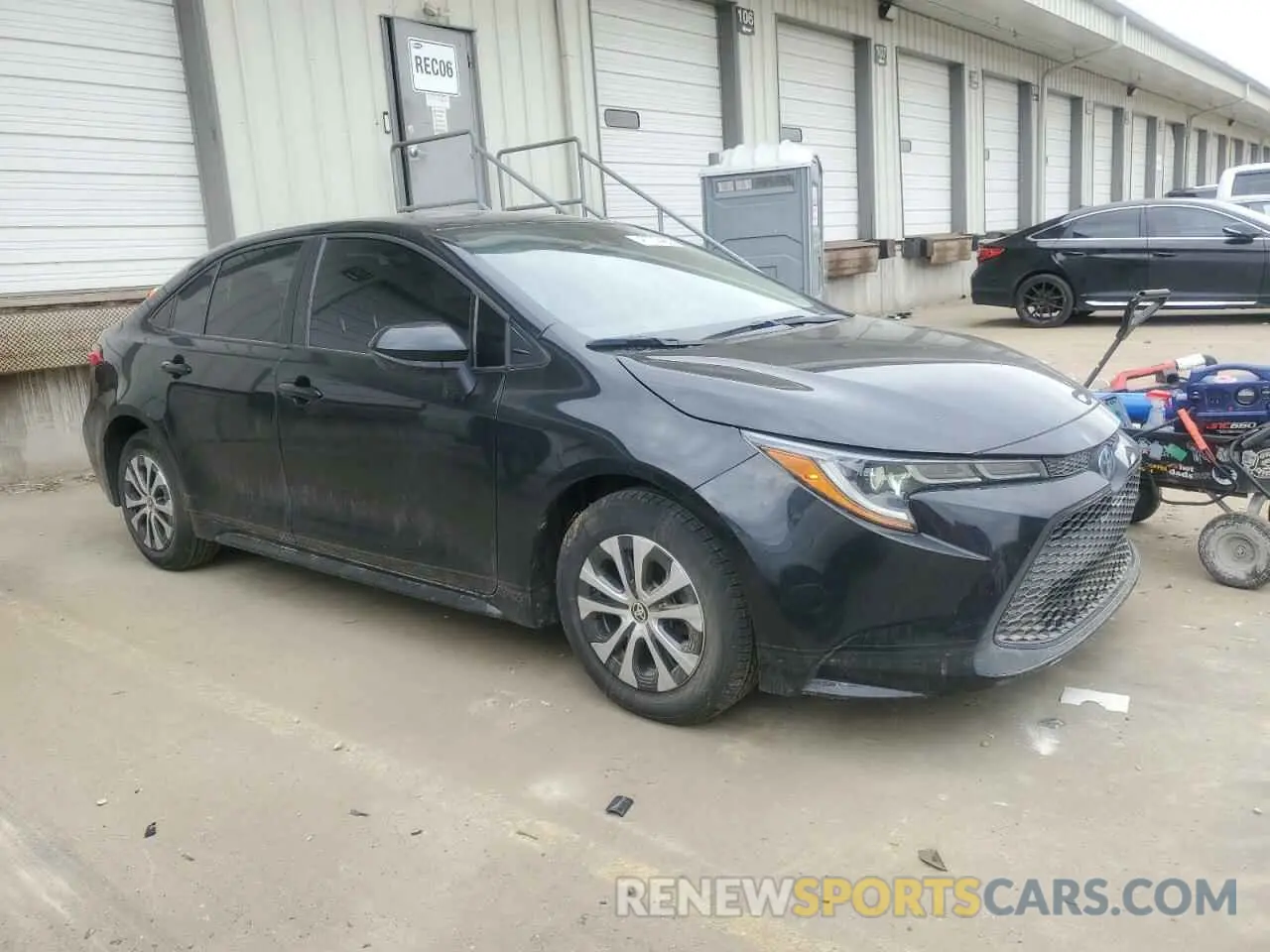 4 Photograph of a damaged car JTDEAMDE2NJ048584 TOYOTA COROLLA 2022