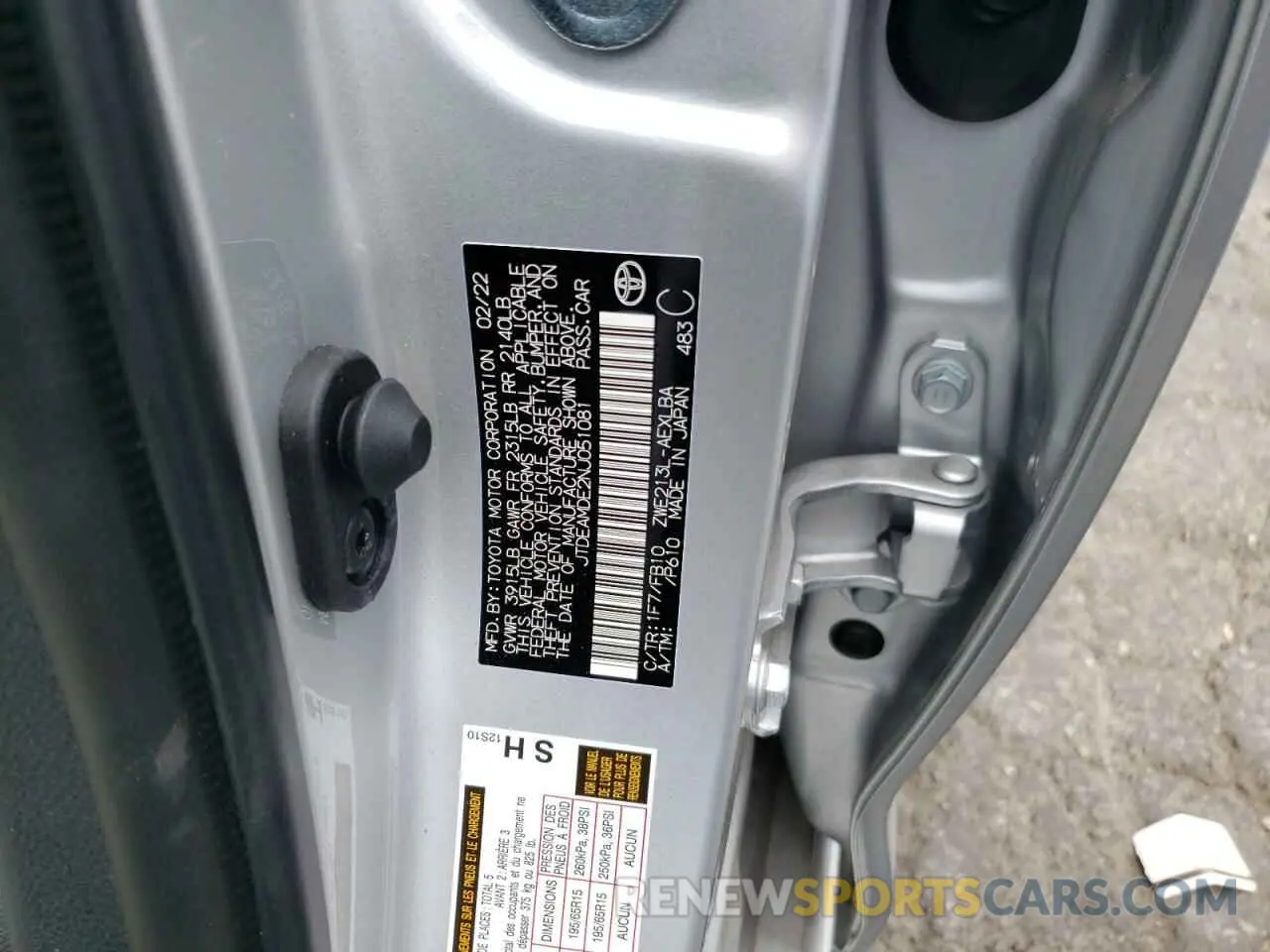 10 Photograph of a damaged car JTDEAMDE2NJ051081 TOYOTA COROLLA 2022