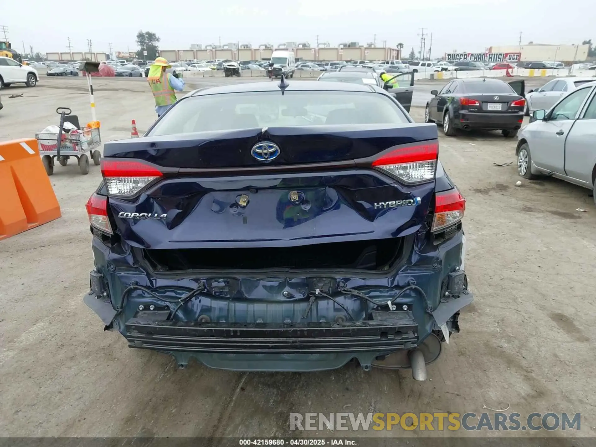 17 Photograph of a damaged car JTDEAMDE2NJ051761 TOYOTA COROLLA 2022