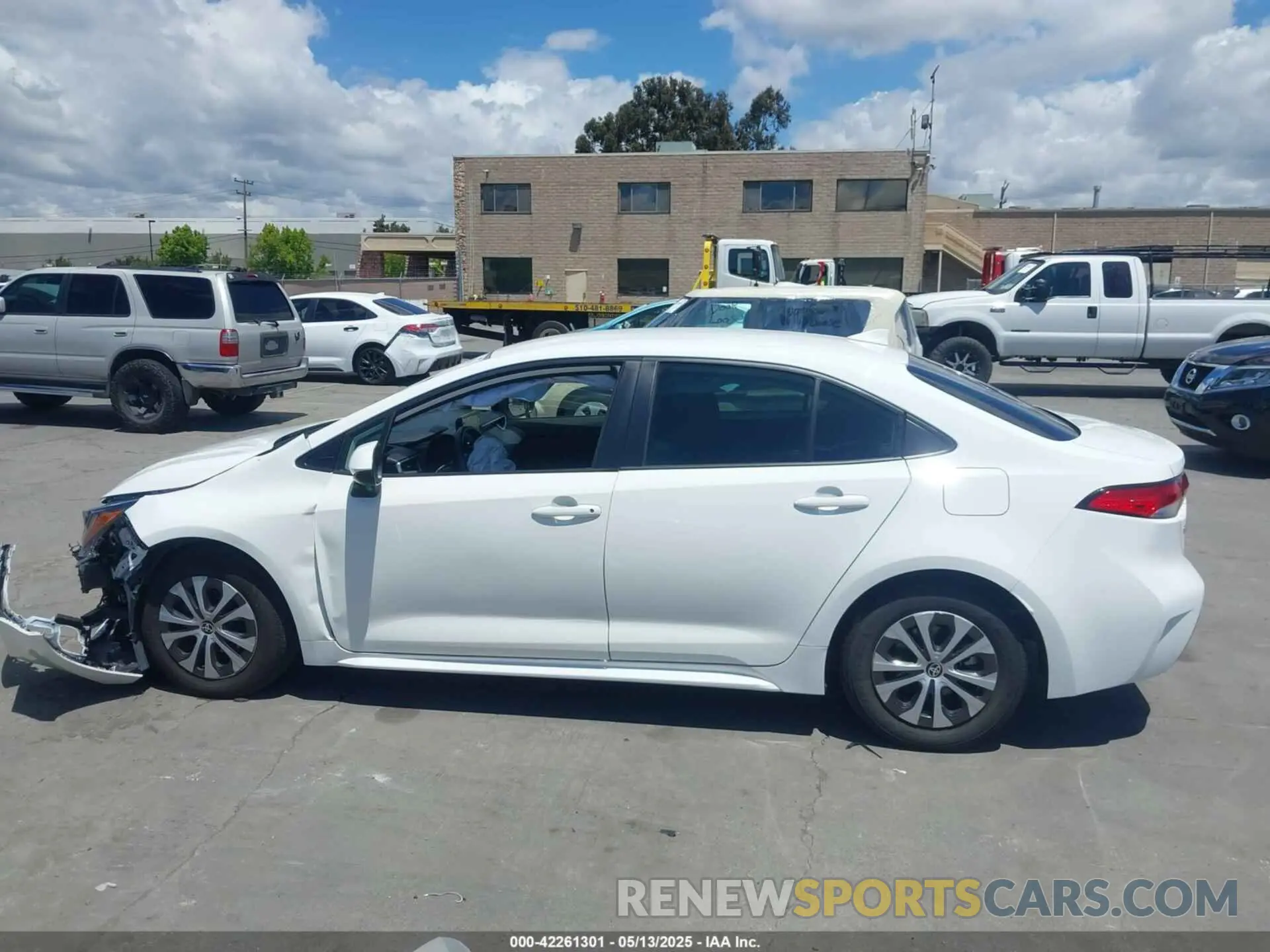 15 Photograph of a damaged car JTDEAMDE3N3003853 TOYOTA COROLLA 2022