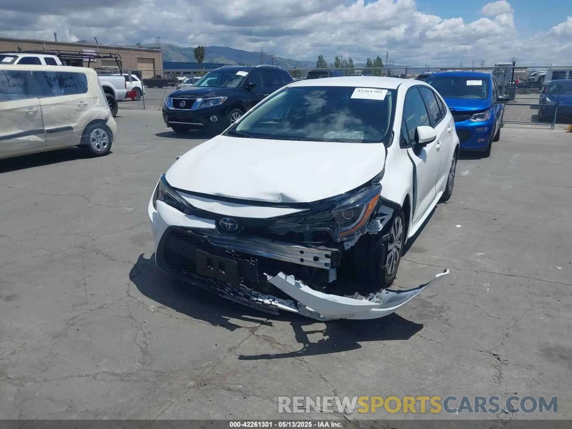18 Photograph of a damaged car JTDEAMDE3N3003853 TOYOTA COROLLA 2022