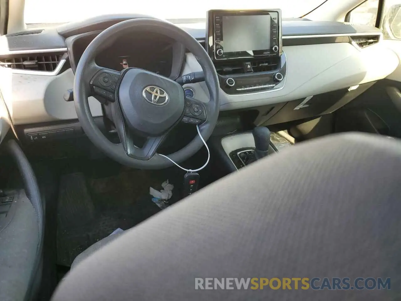 8 Photograph of a damaged car JTDEAMDE3NJ039196 TOYOTA COROLLA 2022