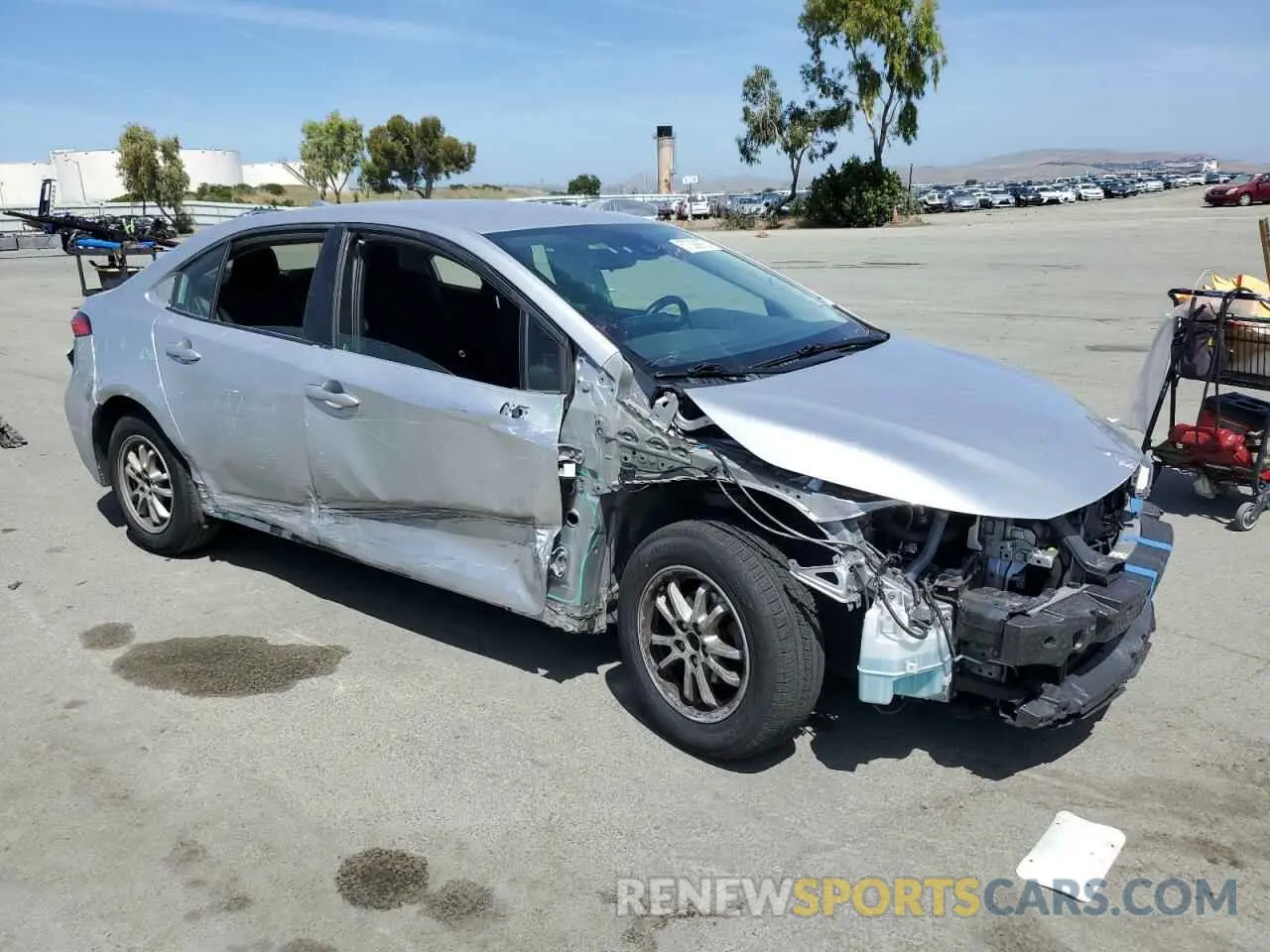 4 Photograph of a damaged car JTDEAMDE3NJ046522 TOYOTA COROLLA 2022