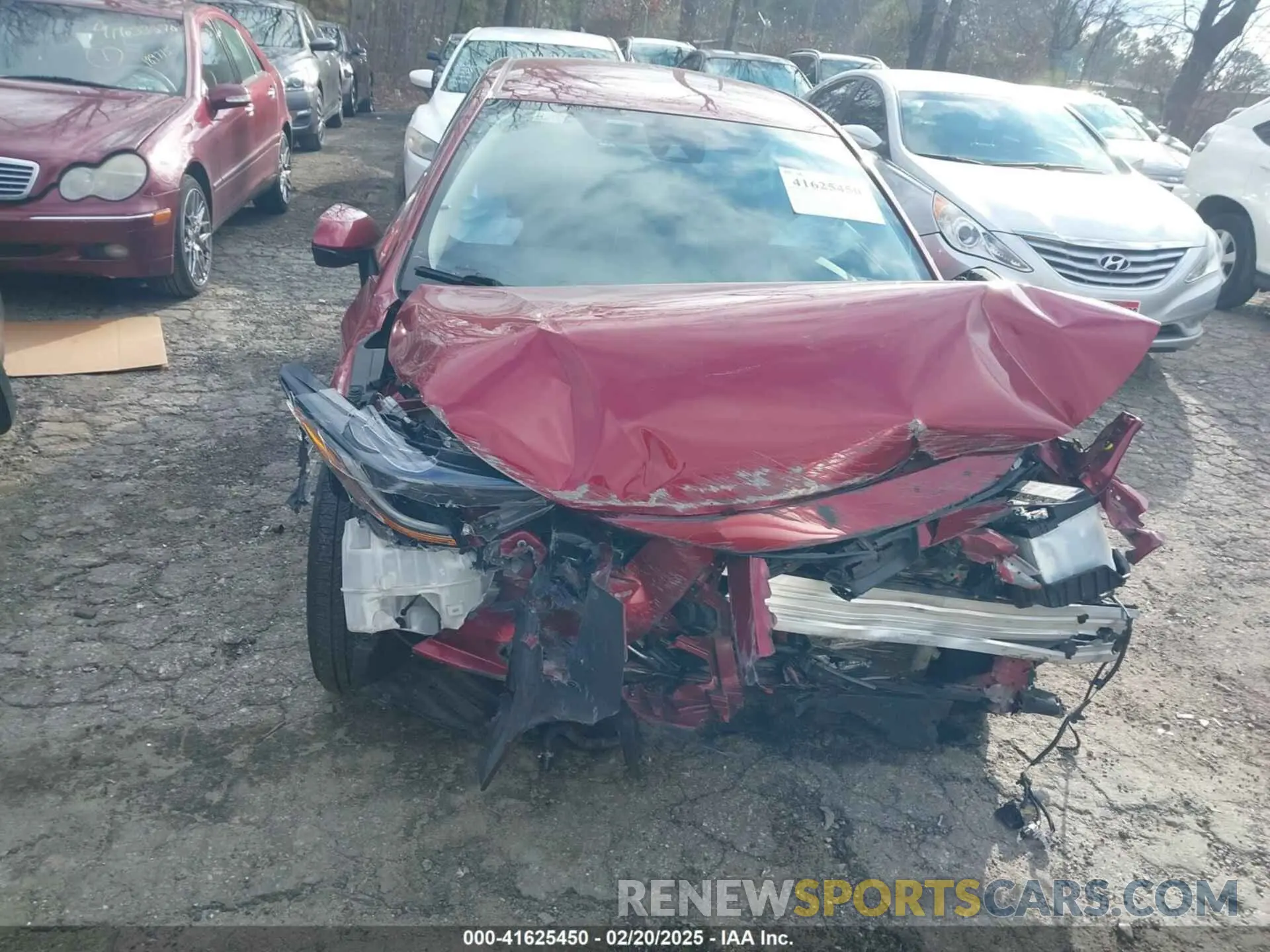 11 Photograph of a damaged car JTDEAMDE3NJ055141 TOYOTA COROLLA 2022