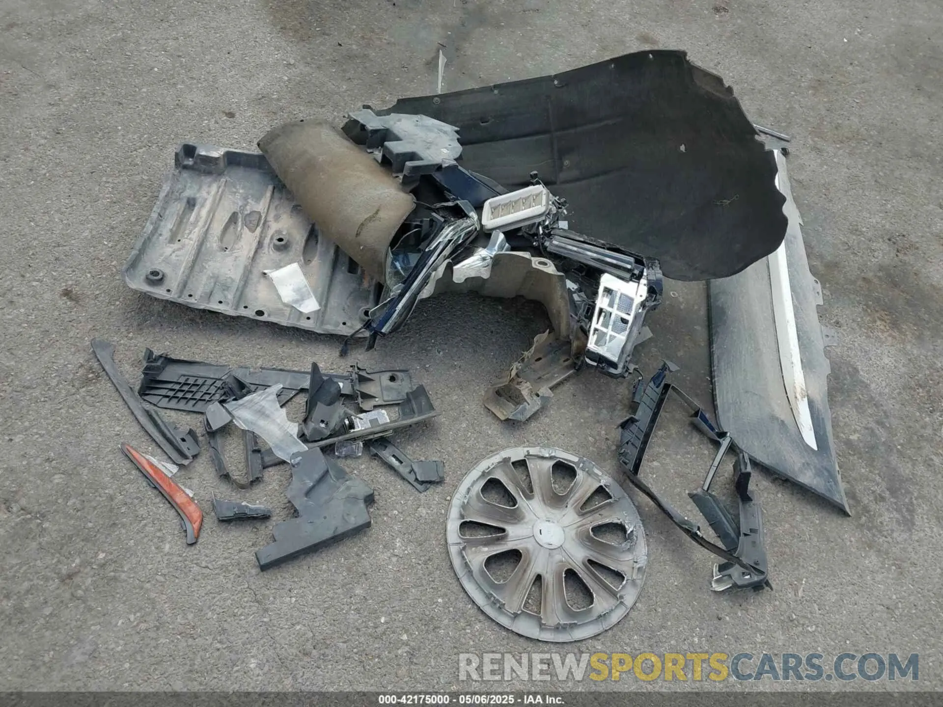 11 Photograph of a damaged car JTDEAMDE4N3001674 TOYOTA COROLLA 2022