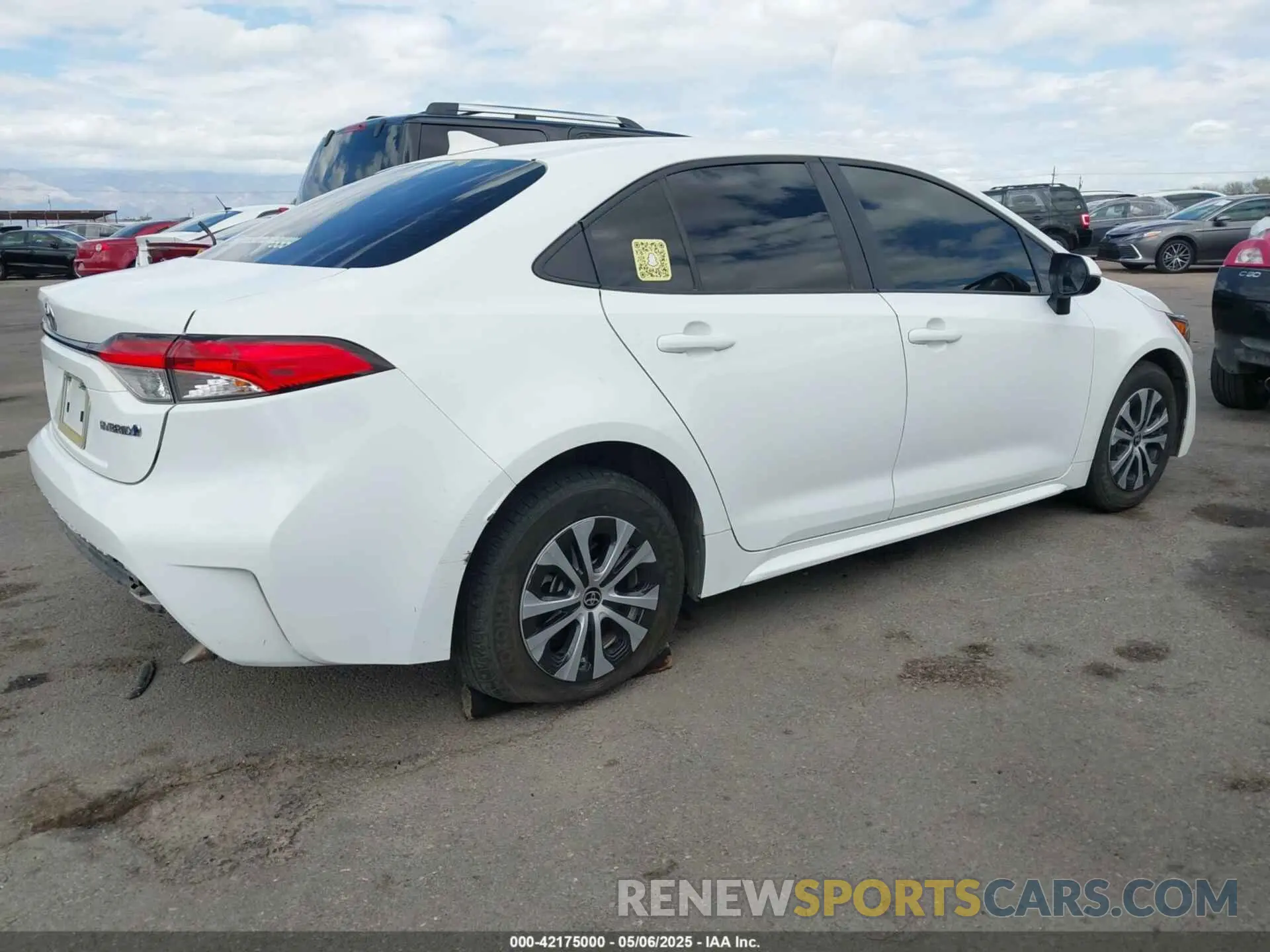 4 Photograph of a damaged car JTDEAMDE4N3001674 TOYOTA COROLLA 2022