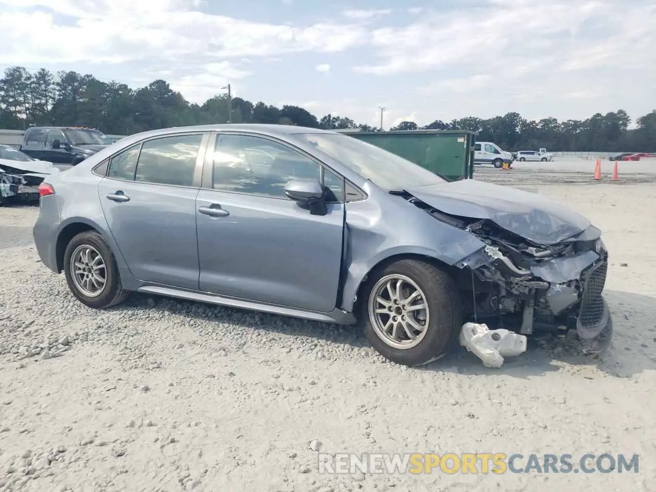 4 Photograph of a damaged car JTDEAMDE4NJ055097 TOYOTA COROLLA 2022