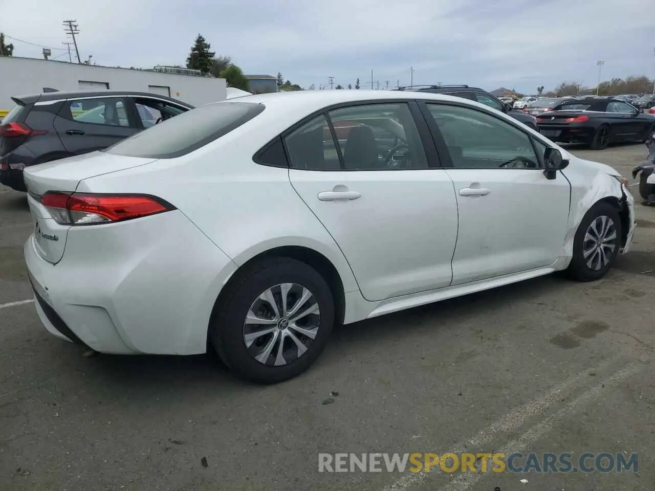 3 Photograph of a damaged car JTDEAMDE5N3003241 TOYOTA COROLLA 2022