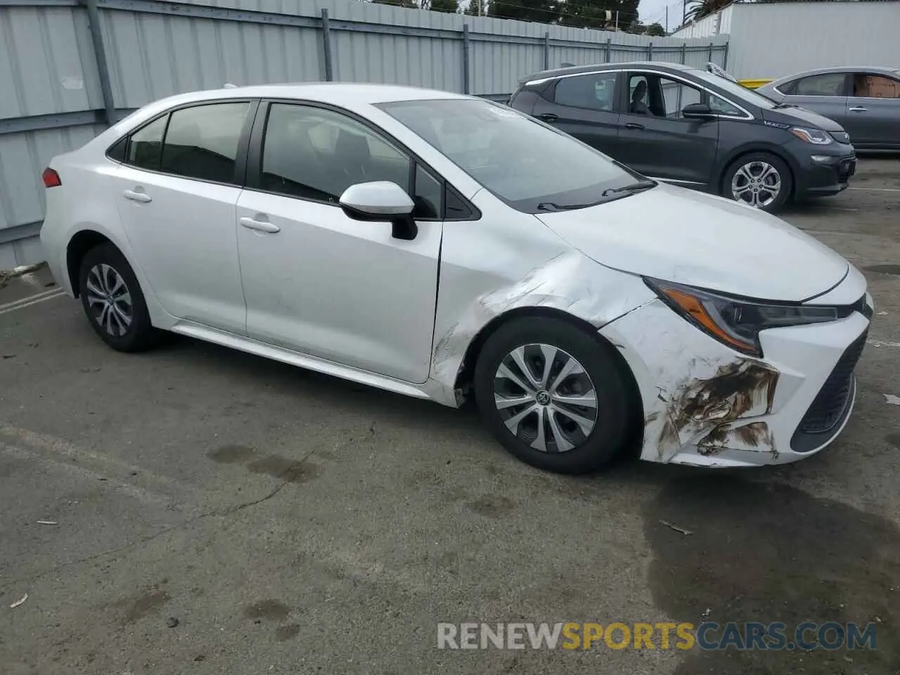 4 Photograph of a damaged car JTDEAMDE5N3003241 TOYOTA COROLLA 2022