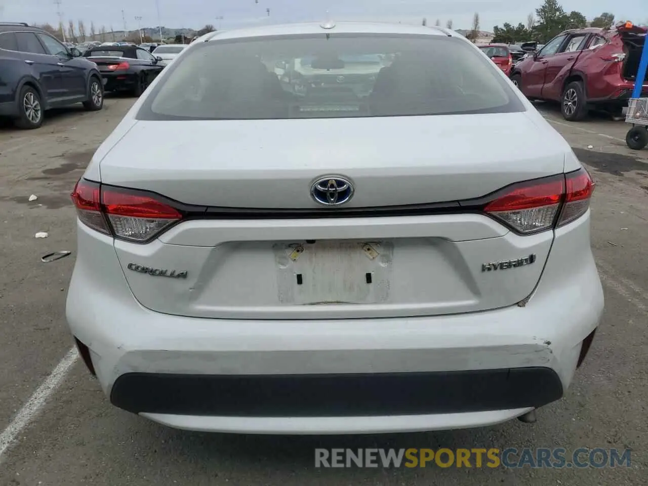 6 Photograph of a damaged car JTDEAMDE5N3003241 TOYOTA COROLLA 2022
