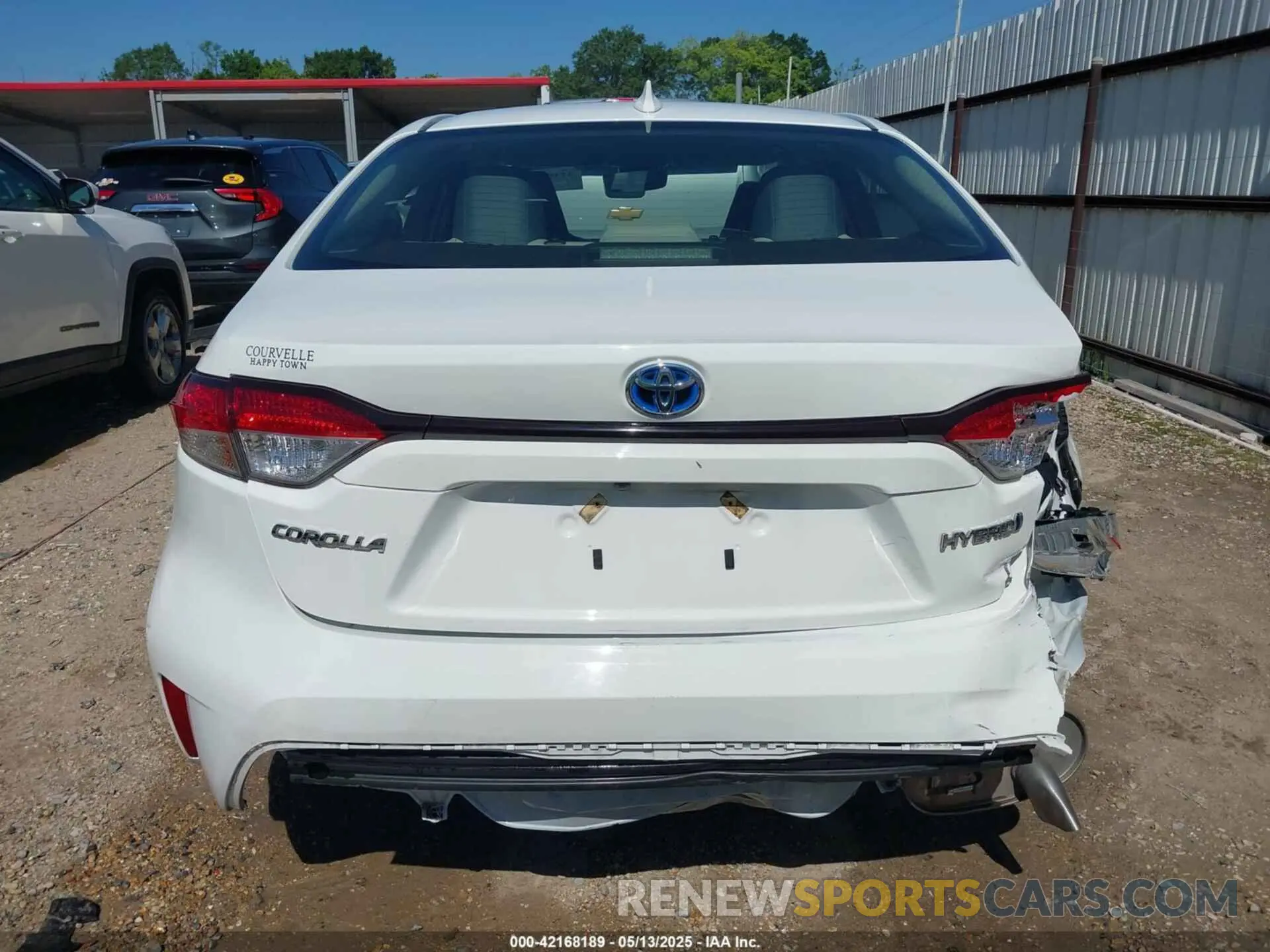 17 Photograph of a damaged car JTDEAMDE6N3002227 TOYOTA COROLLA 2022