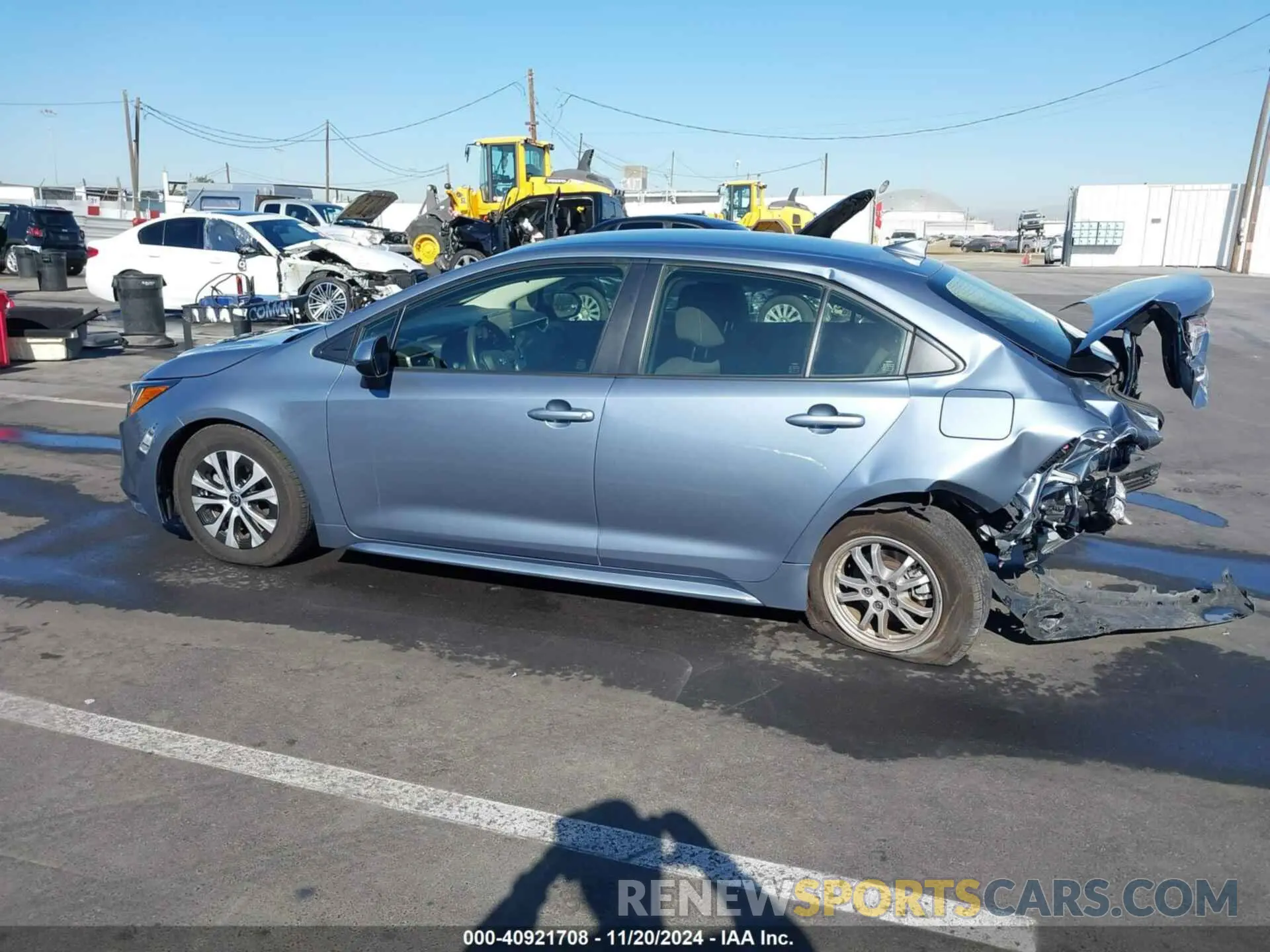 14 Photograph of a damaged car JTDEAMDE6N3006729 TOYOTA COROLLA 2022