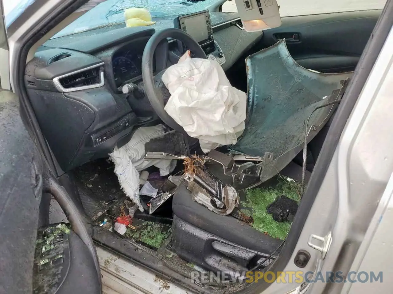 8 Photograph of a damaged car JTDEAMDE6N3011204 TOYOTA COROLLA 2022