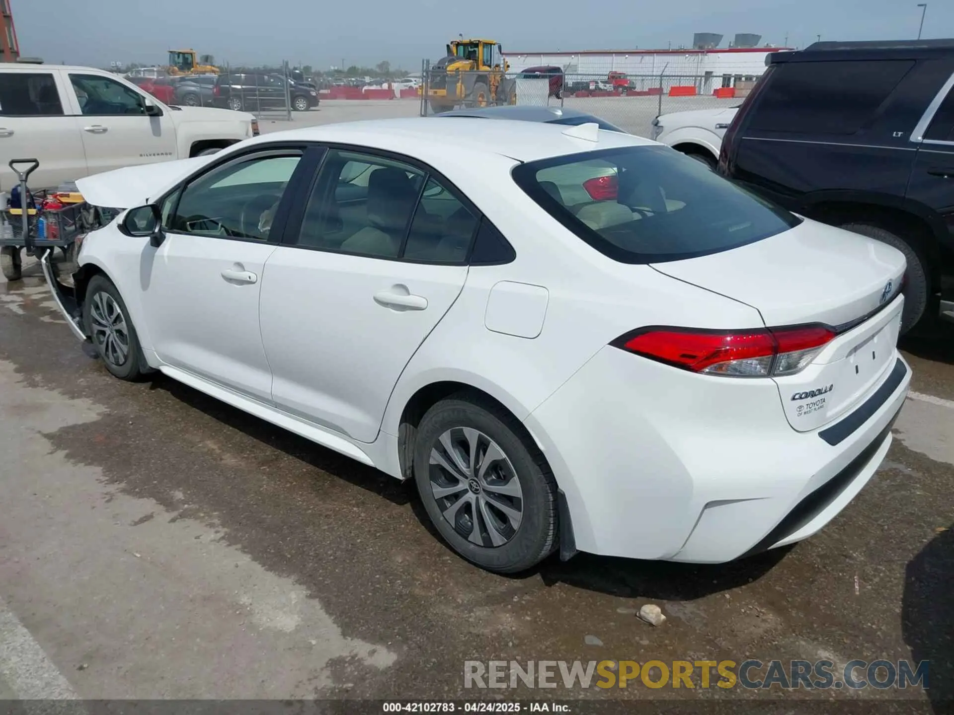3 Photograph of a damaged car JTDEAMDE6NJ036938 TOYOTA COROLLA 2022
