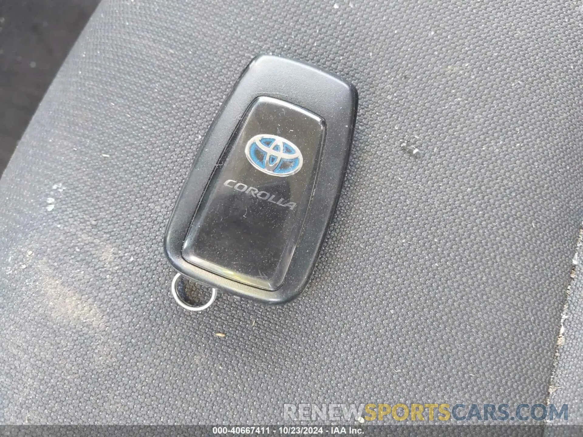 11 Photograph of a damaged car JTDEAMDE6NJ039810 TOYOTA COROLLA 2022