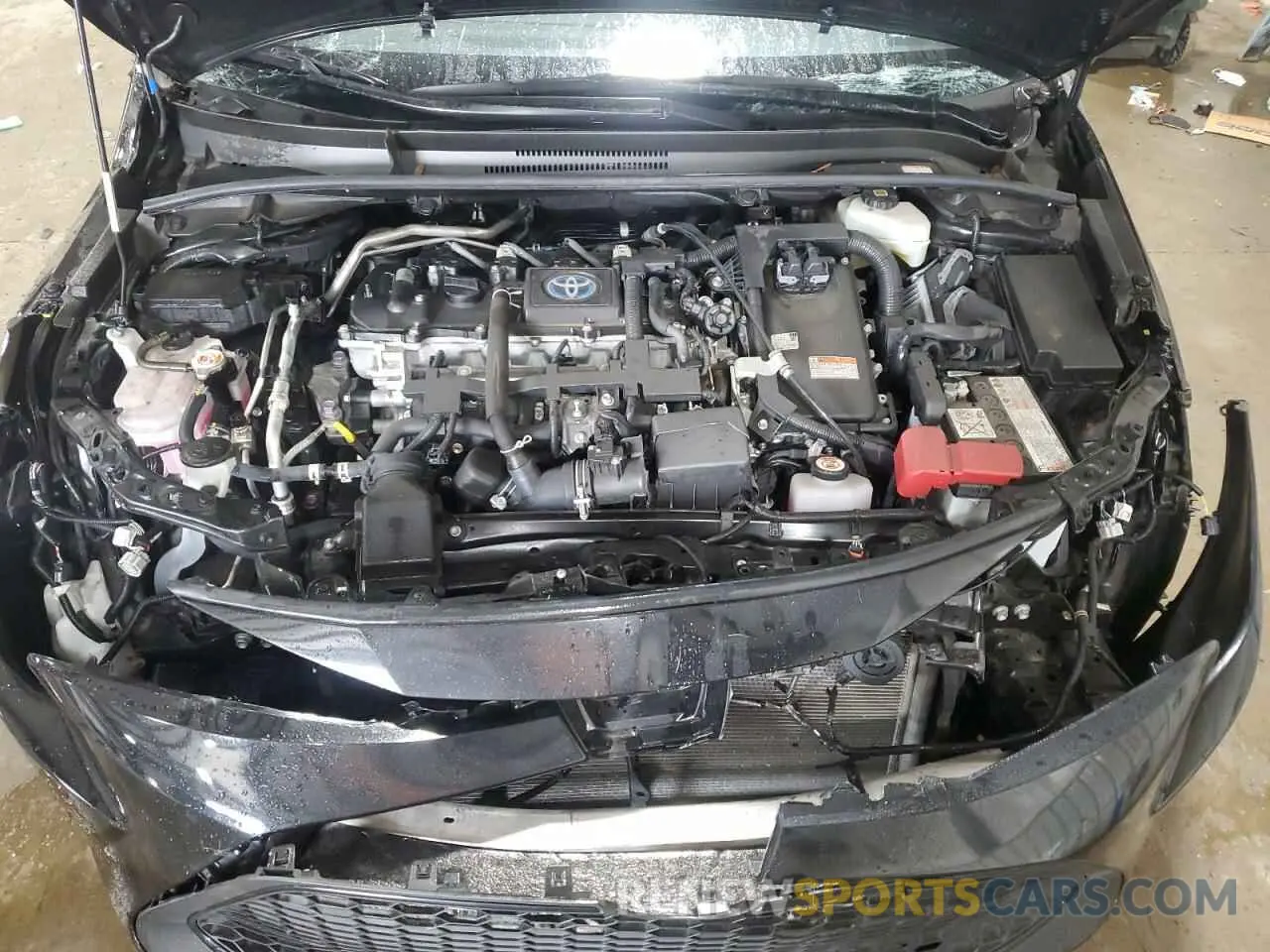11 Photograph of a damaged car JTDEAMDE6NJ044943 TOYOTA COROLLA 2022