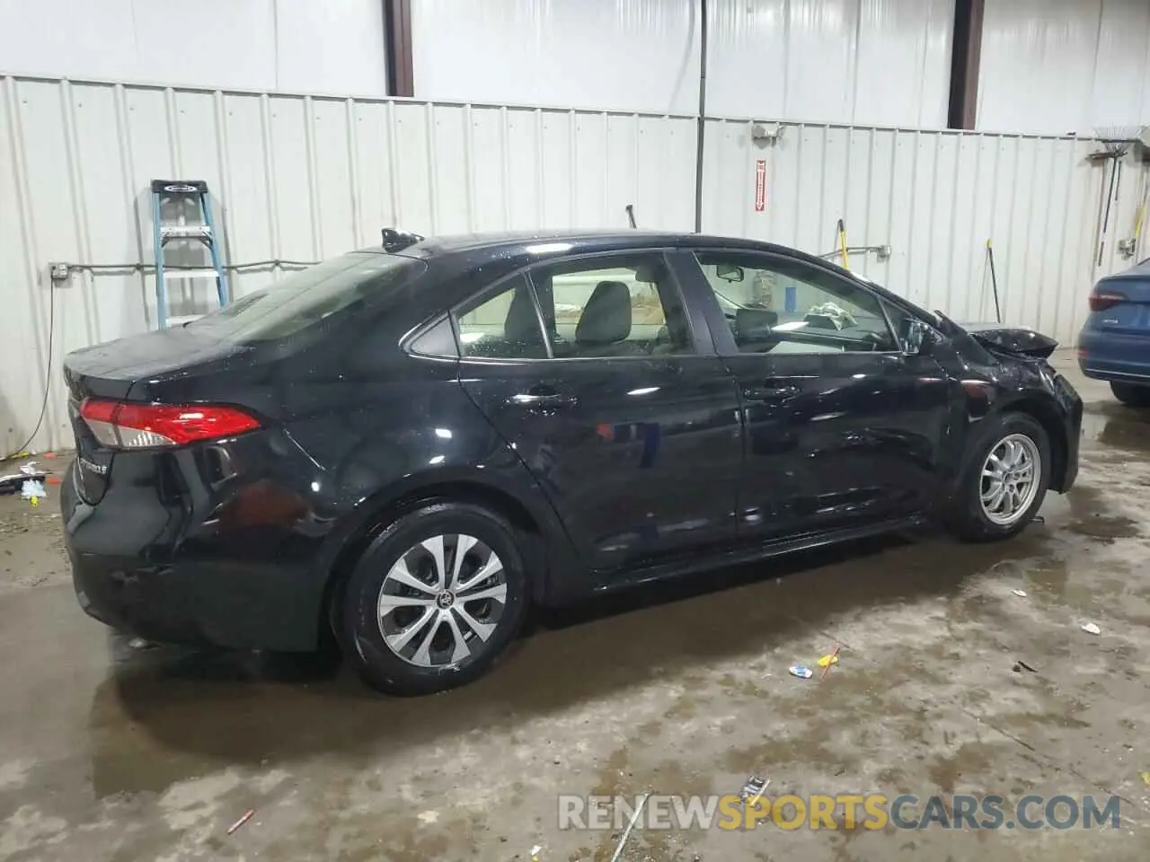 3 Photograph of a damaged car JTDEAMDE6NJ044943 TOYOTA COROLLA 2022