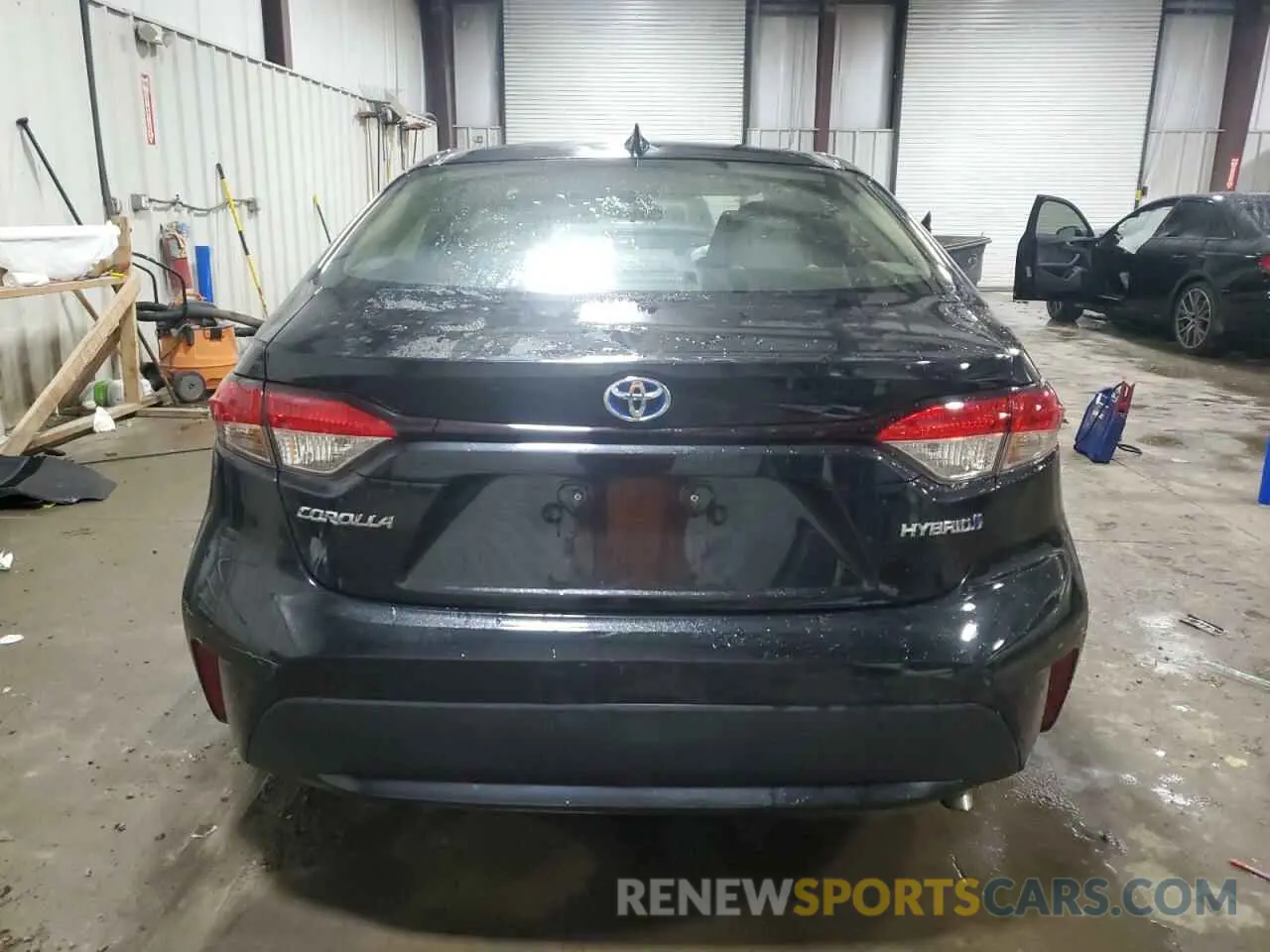 6 Photograph of a damaged car JTDEAMDE6NJ044943 TOYOTA COROLLA 2022
