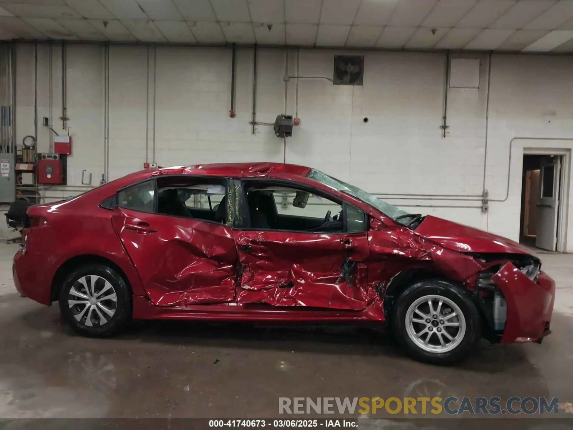 15 Photograph of a damaged car JTDEAMDE6NJ045669 TOYOTA COROLLA 2022