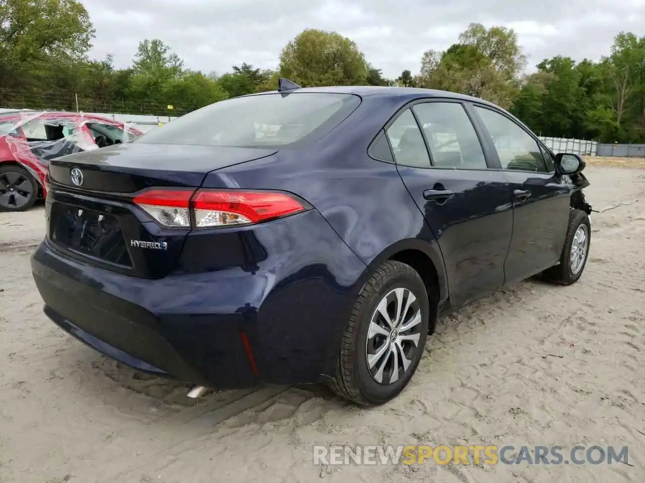 4 Photograph of a damaged car JTDEAMDE6NJ048183 TOYOTA COROLLA 2022