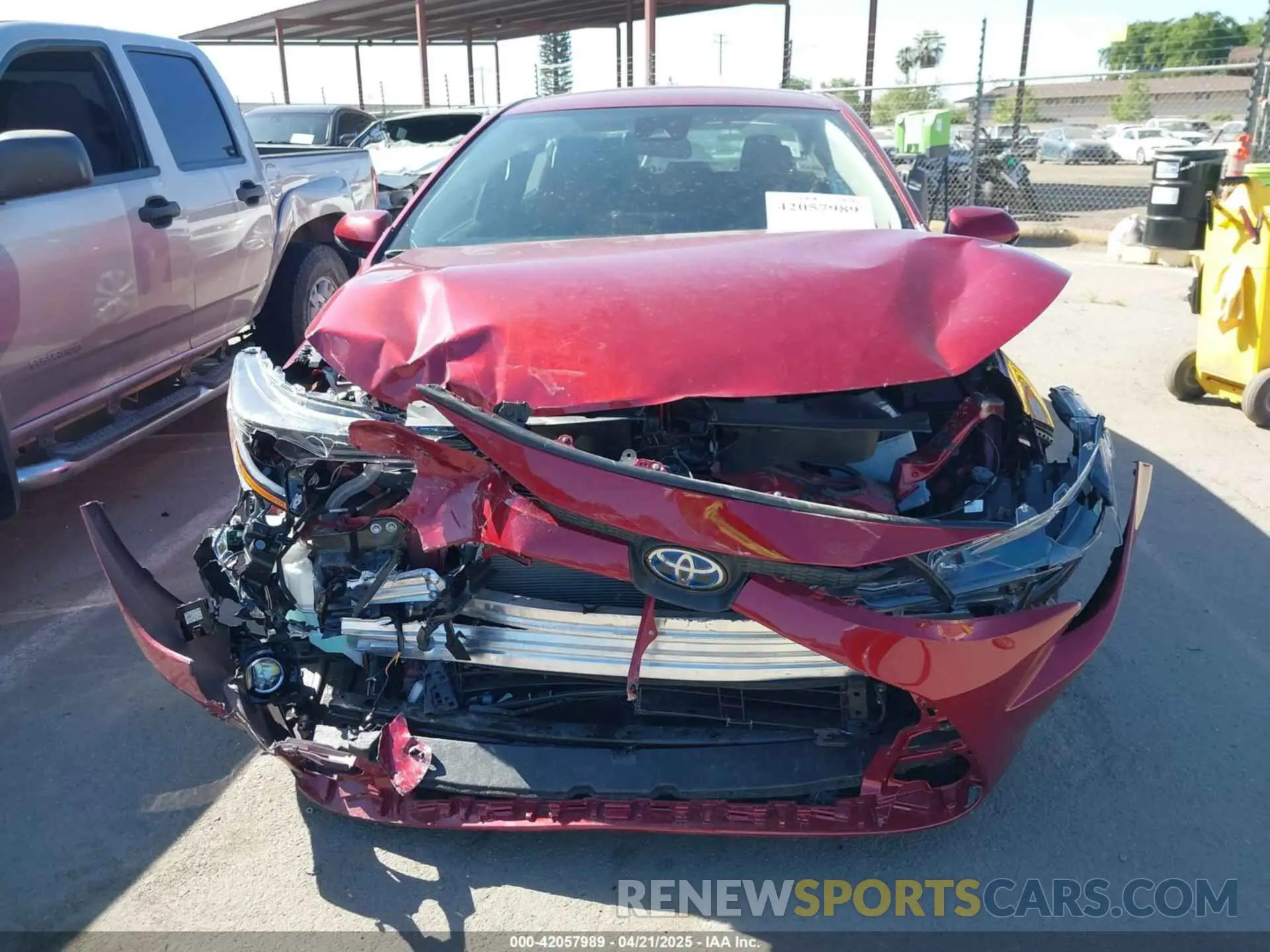 12 Photograph of a damaged car JTDEAMDE6NJ057045 TOYOTA COROLLA 2022