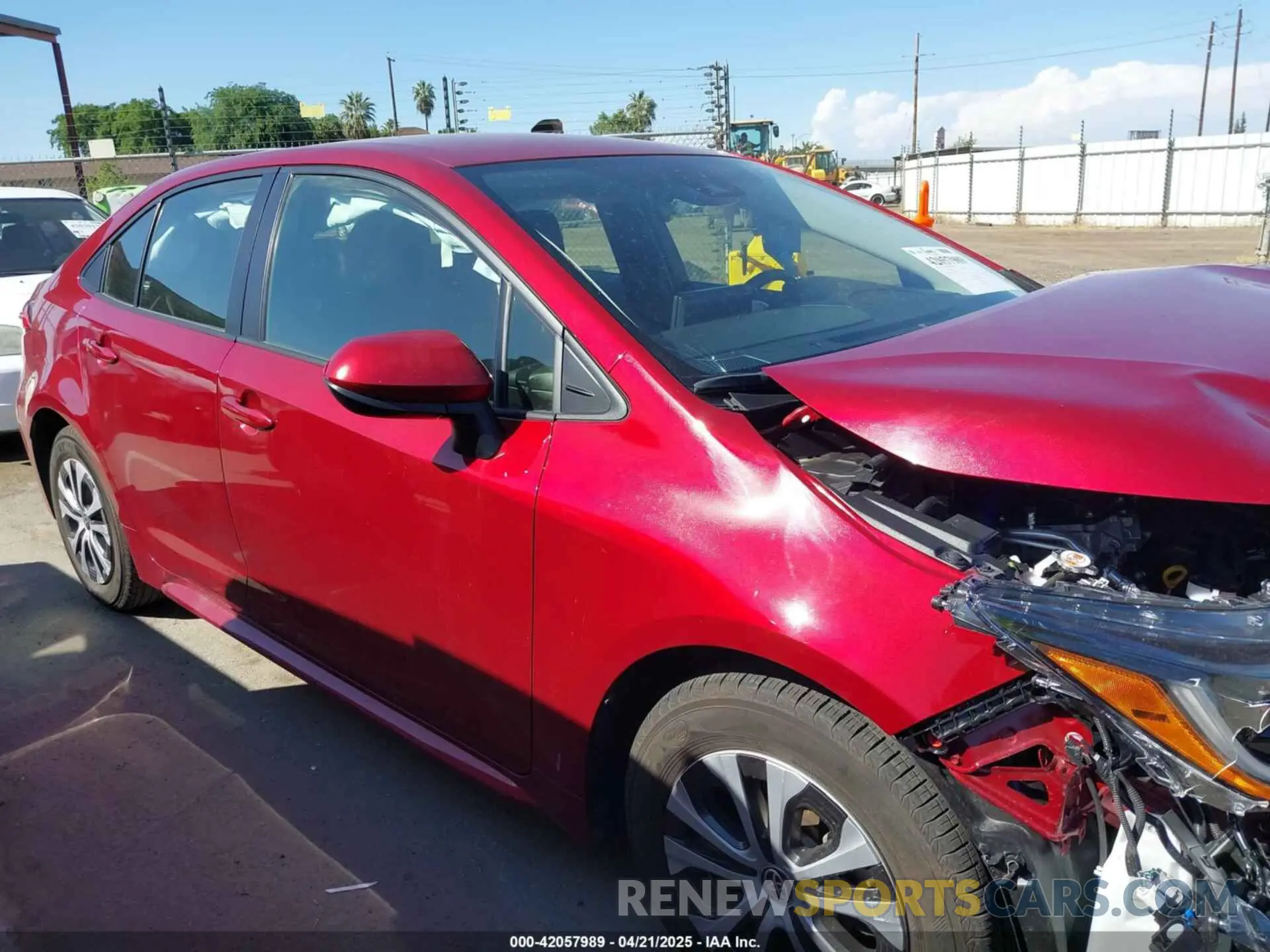 13 Photograph of a damaged car JTDEAMDE6NJ057045 TOYOTA COROLLA 2022