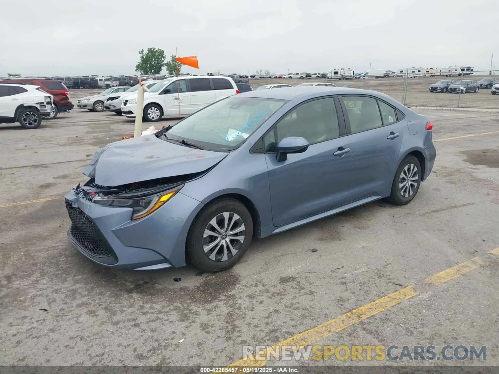 2 Photograph of a damaged car JTDEAMDE7NJ037256 TOYOTA COROLLA 2022