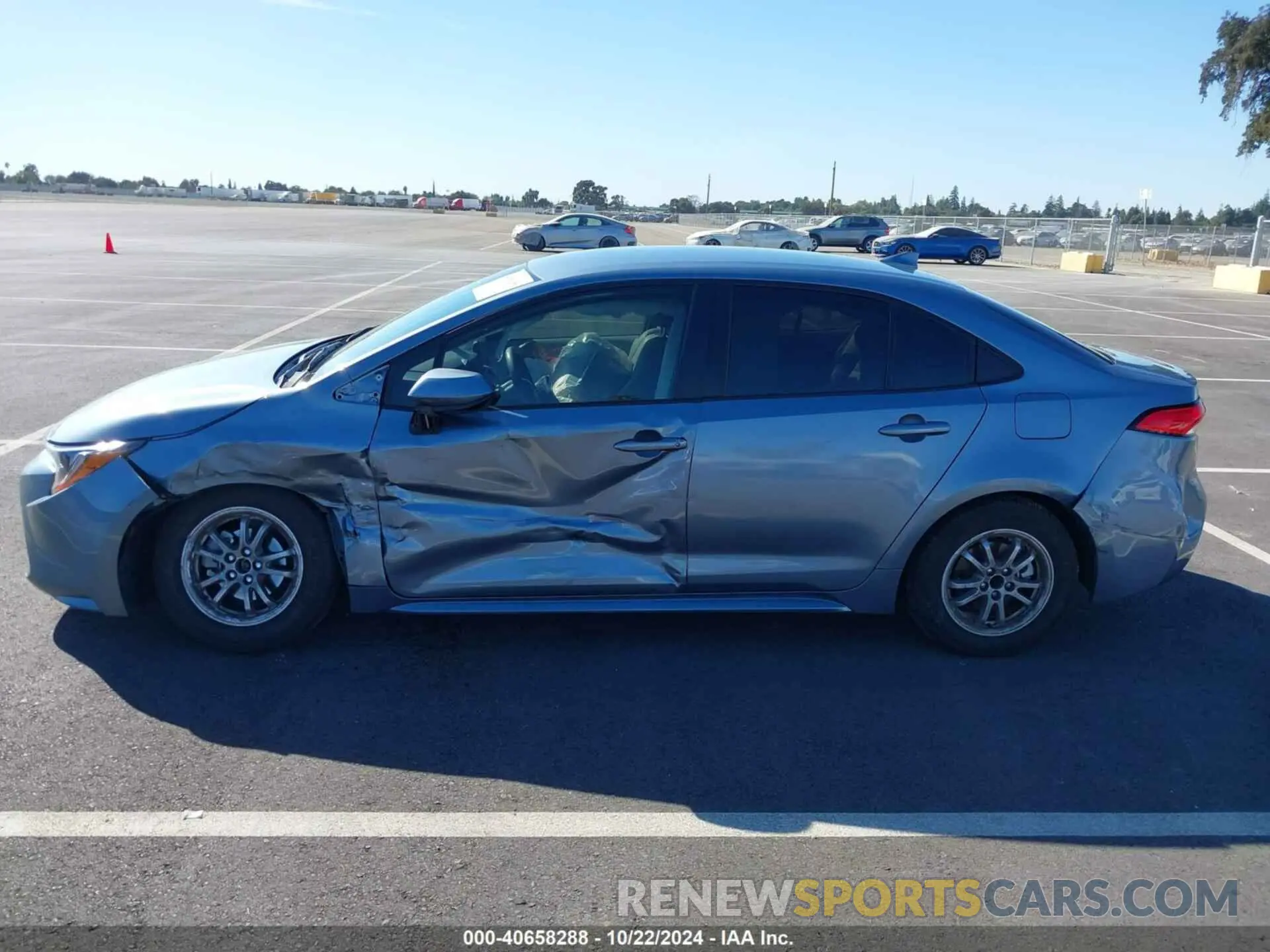 15 Photograph of a damaged car JTDEAMDE7NJ055093 TOYOTA COROLLA 2022