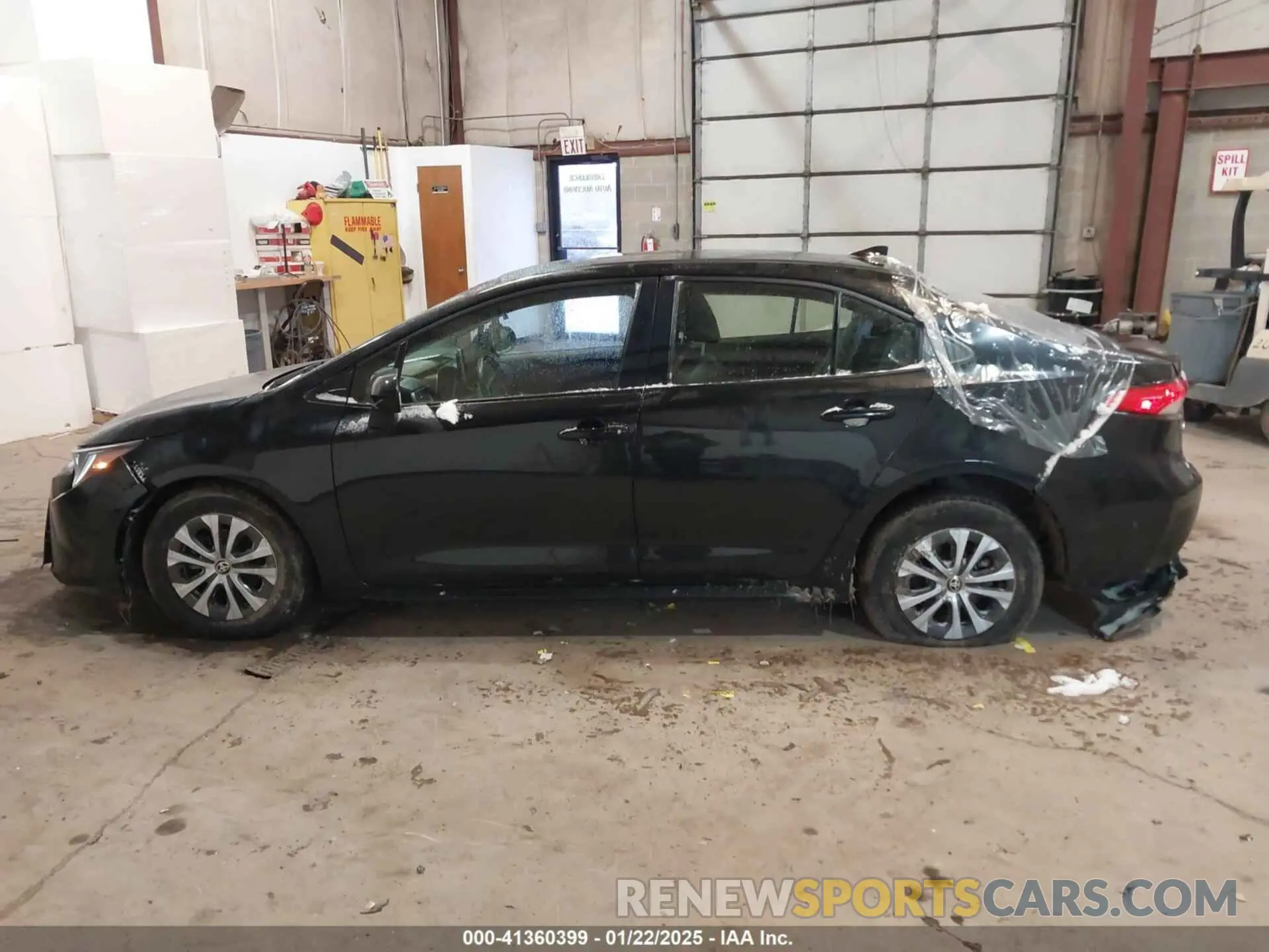 14 Photograph of a damaged car JTDEAMDE7NJ058544 TOYOTA COROLLA 2022