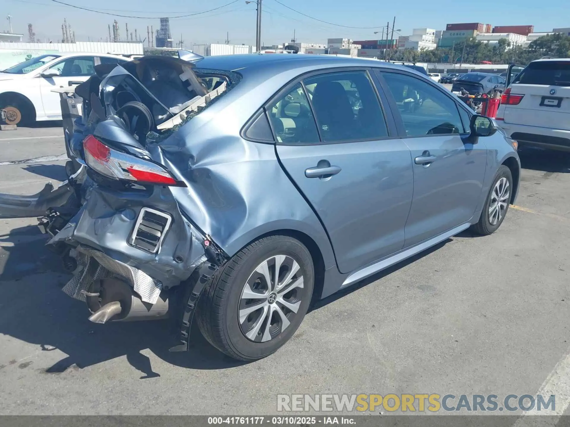 4 Photograph of a damaged car JTDEAMDE8N3003511 TOYOTA COROLLA 2022