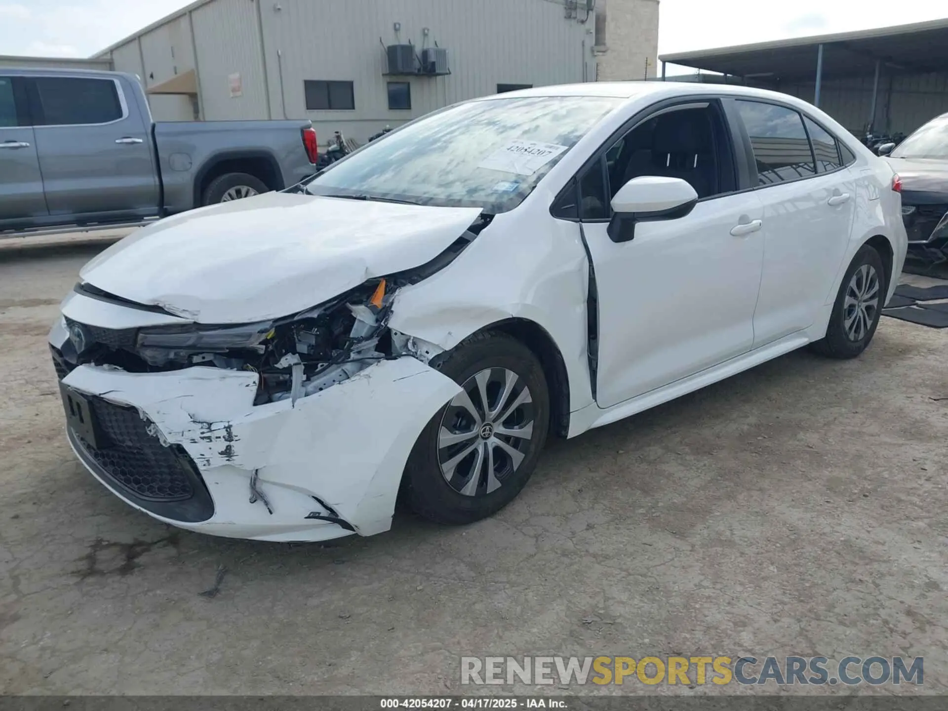 2 Photograph of a damaged car JTDEAMDE8NJ037587 TOYOTA COROLLA 2022