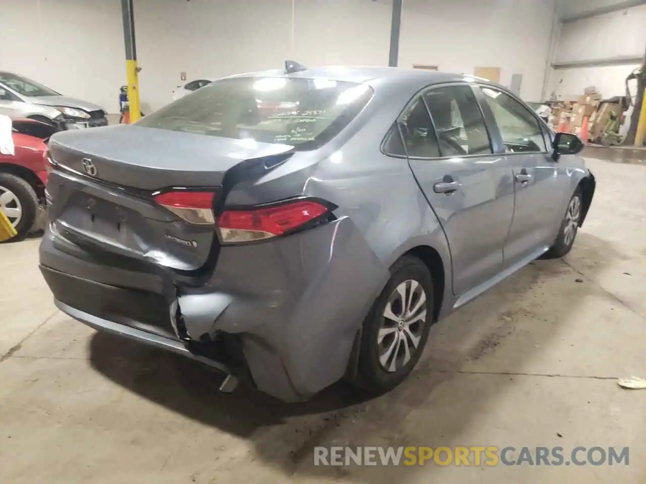 4 Photograph of a damaged car JTDEAMDE8NJ039999 TOYOTA COROLLA 2022