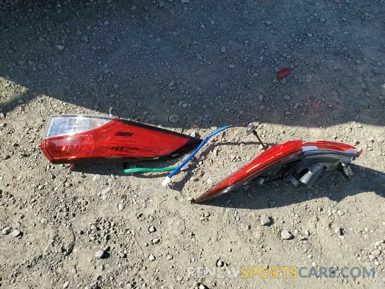 14 Photograph of a damaged car JTDEAMDE8NJ042157 TOYOTA COROLLA 2022