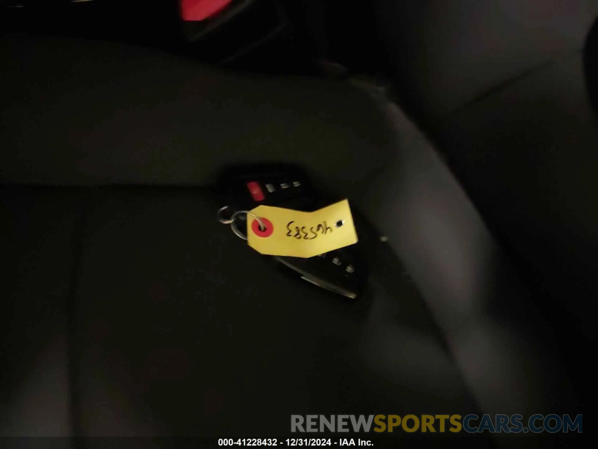 11 Photograph of a damaged car JTDEAMDE8NJ046578 TOYOTA COROLLA 2022