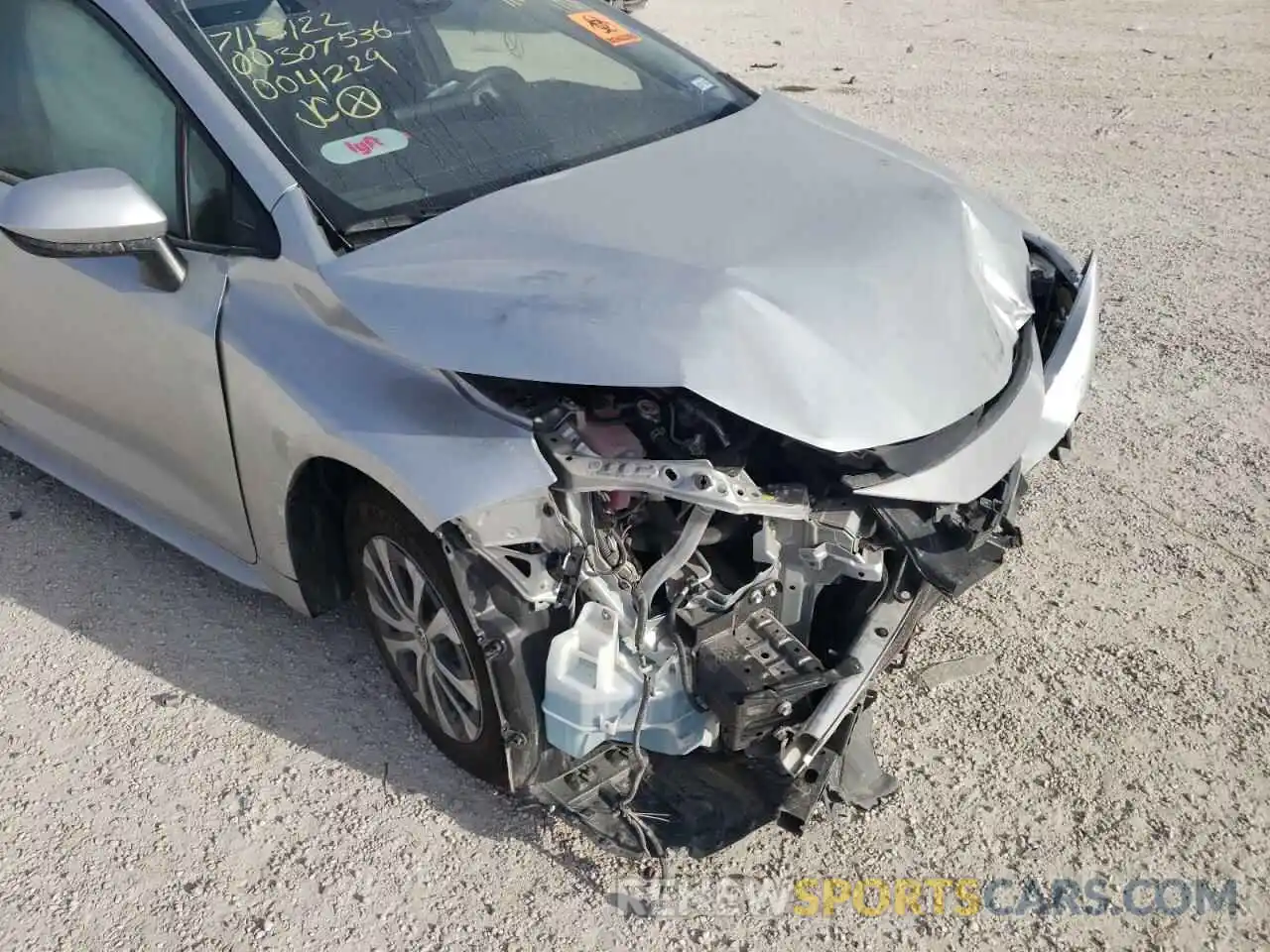 9 Photograph of a damaged car JTDEAMDE9N3004229 TOYOTA COROLLA 2022