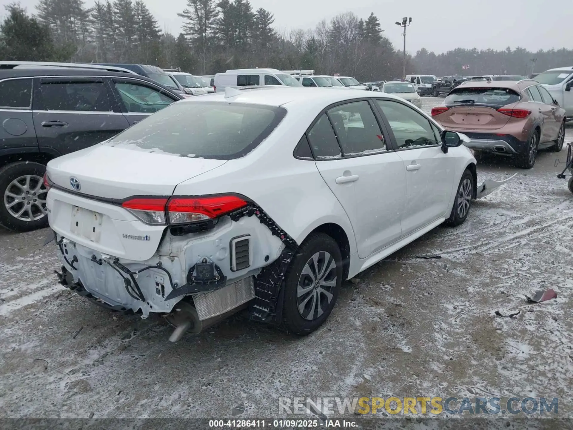 4 Photograph of a damaged car JTDEAMDE9N3009933 TOYOTA COROLLA 2022