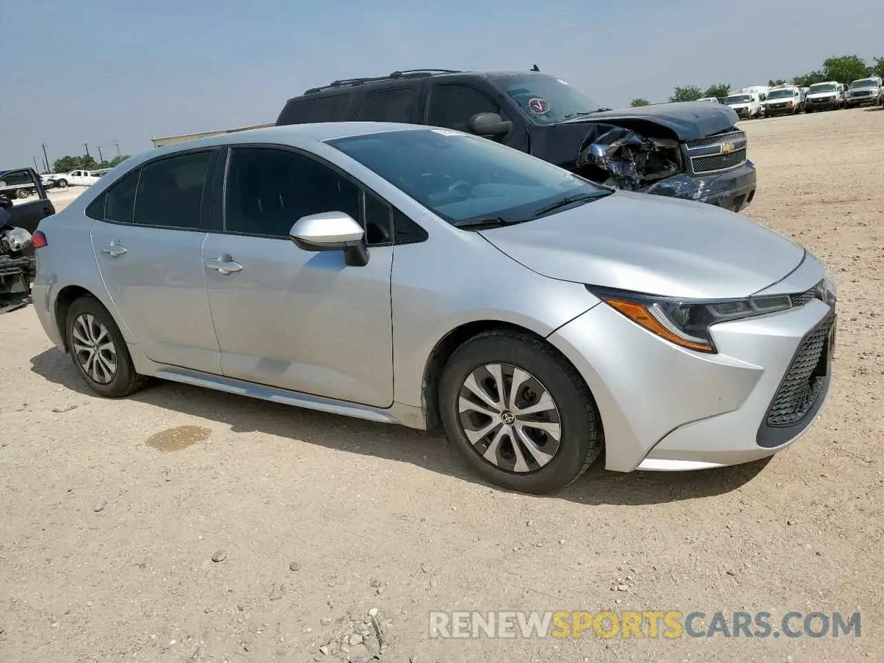 4 Photograph of a damaged car JTDEAMDE9N3010547 TOYOTA COROLLA 2022