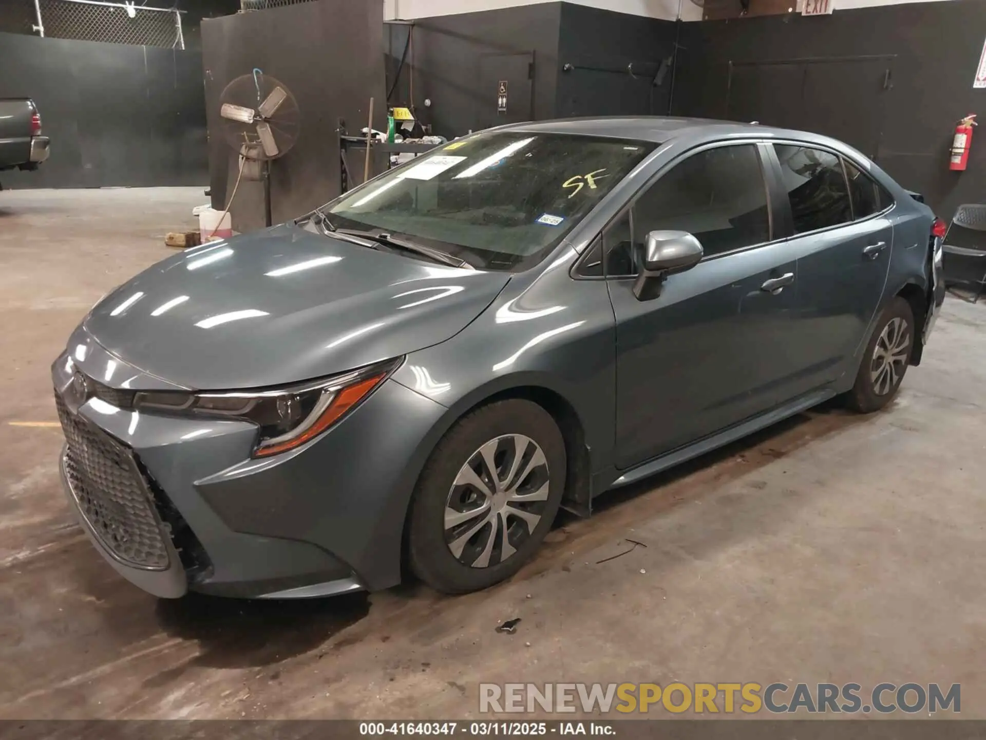 2 Photograph of a damaged car JTDEAMDE9NJ038098 TOYOTA COROLLA 2022