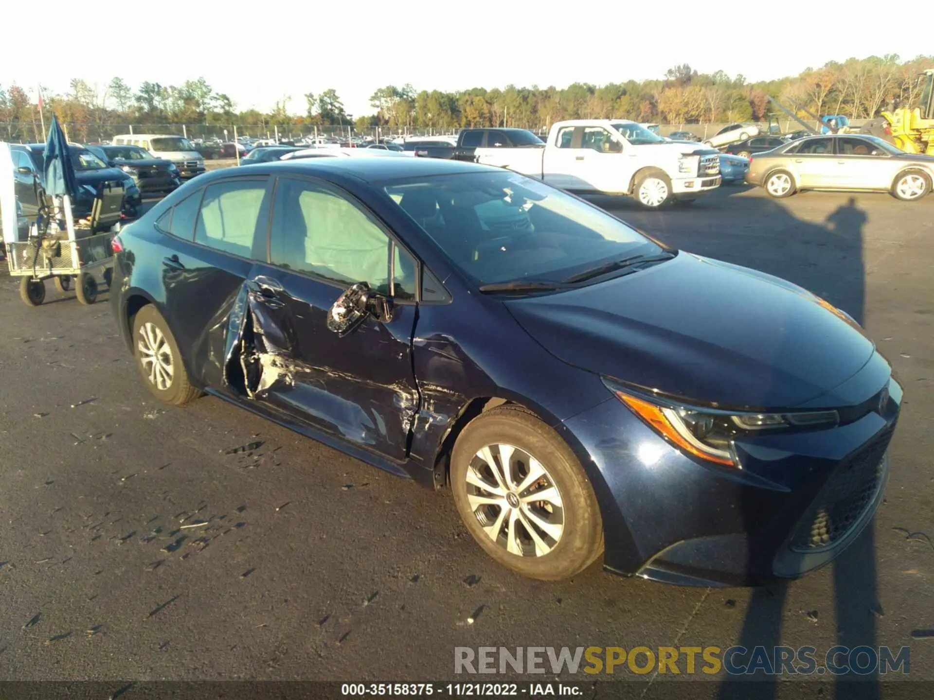 1 Photograph of a damaged car JTDEAMDE9NJ038120 TOYOTA COROLLA 2022
